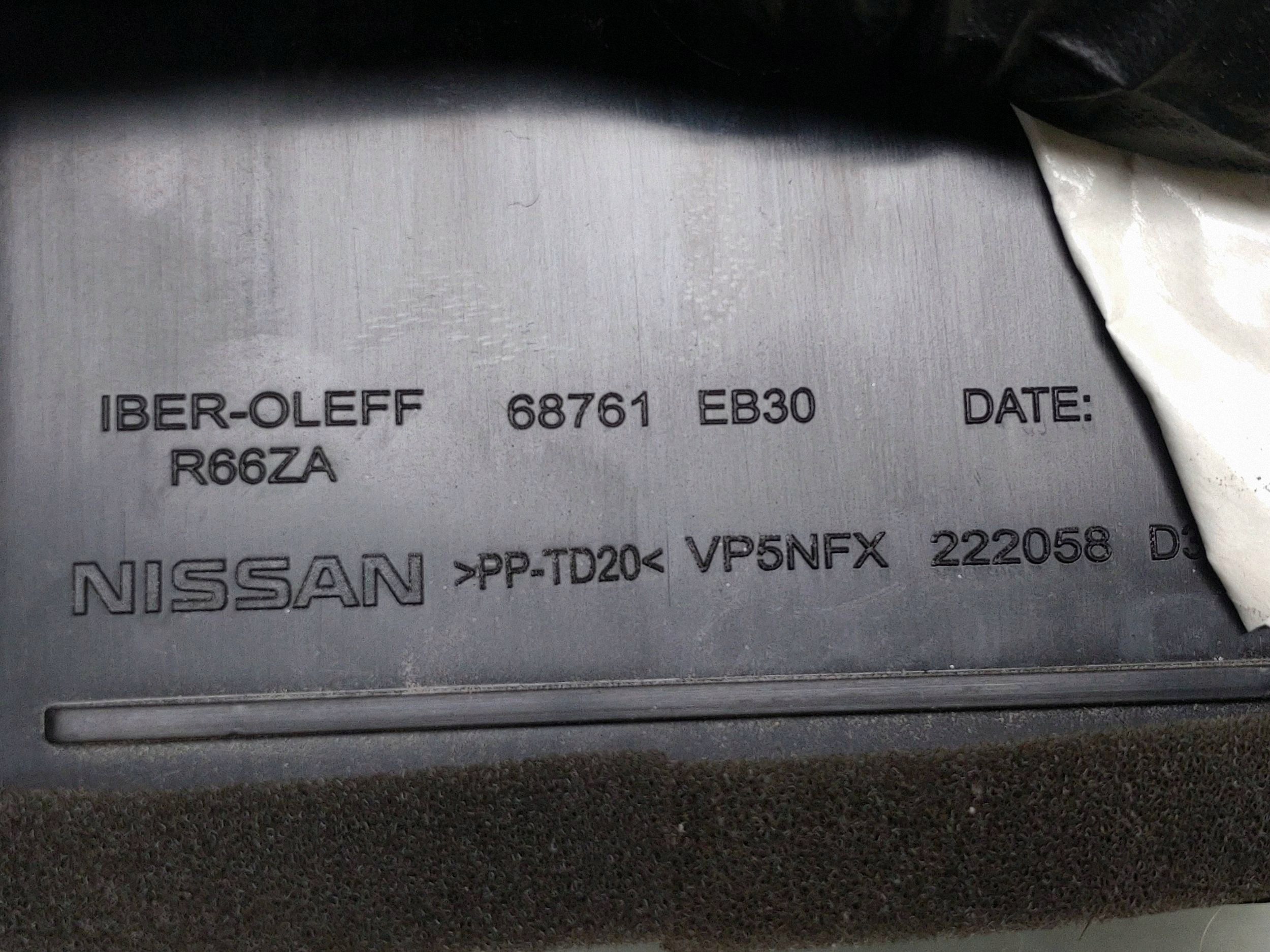 Nissan Navara D40 Seiten-Defrosterdüse 68761EB30 image 6