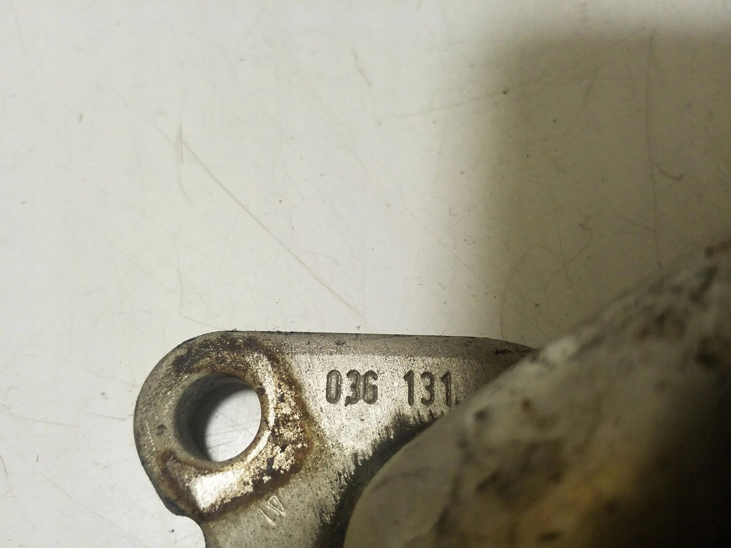 Conduit EGR Volkswagen Passat B6 03G131 image 4