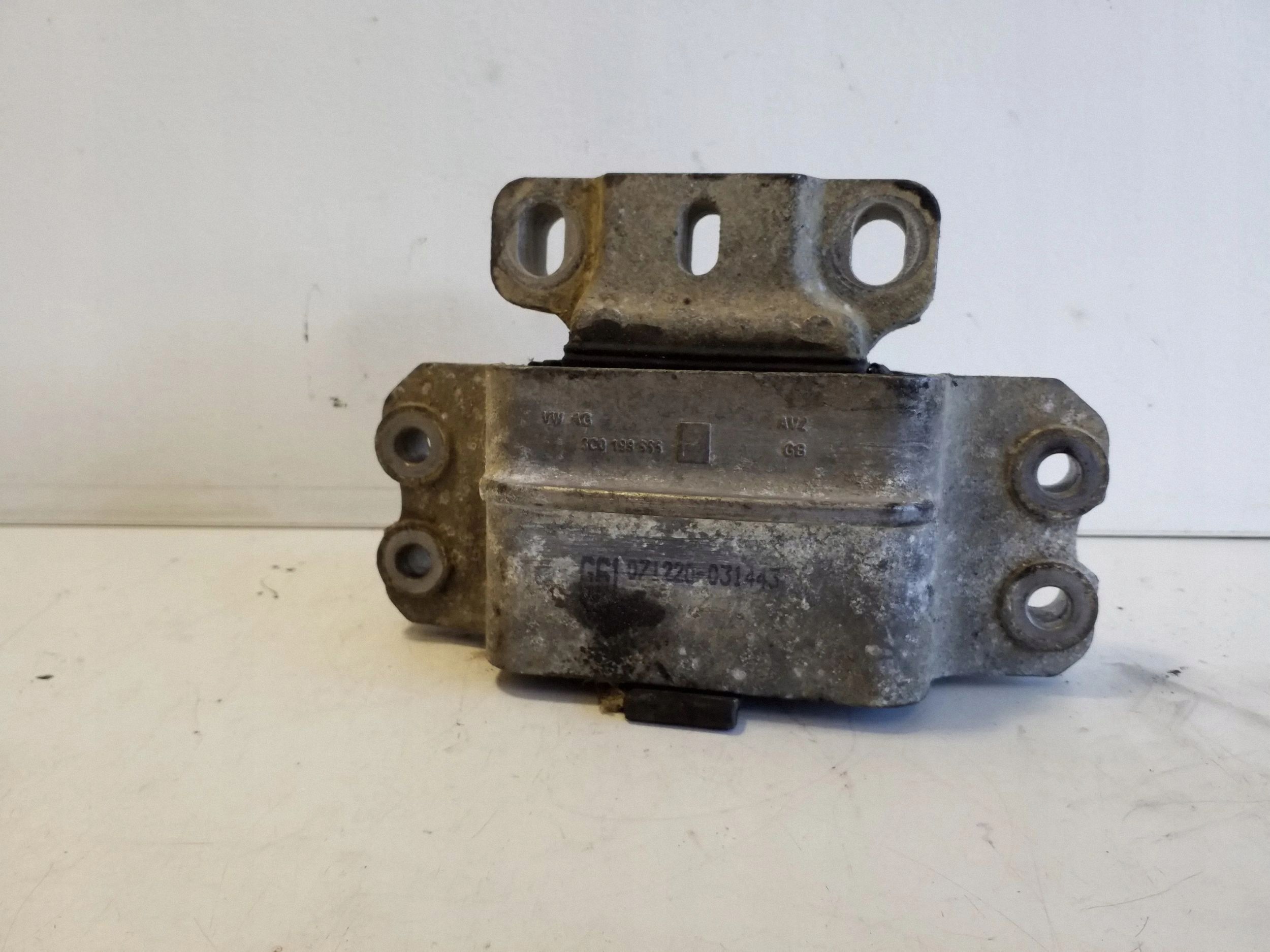 Soporte Caja 3C0199555 VW Passat B6 image 2