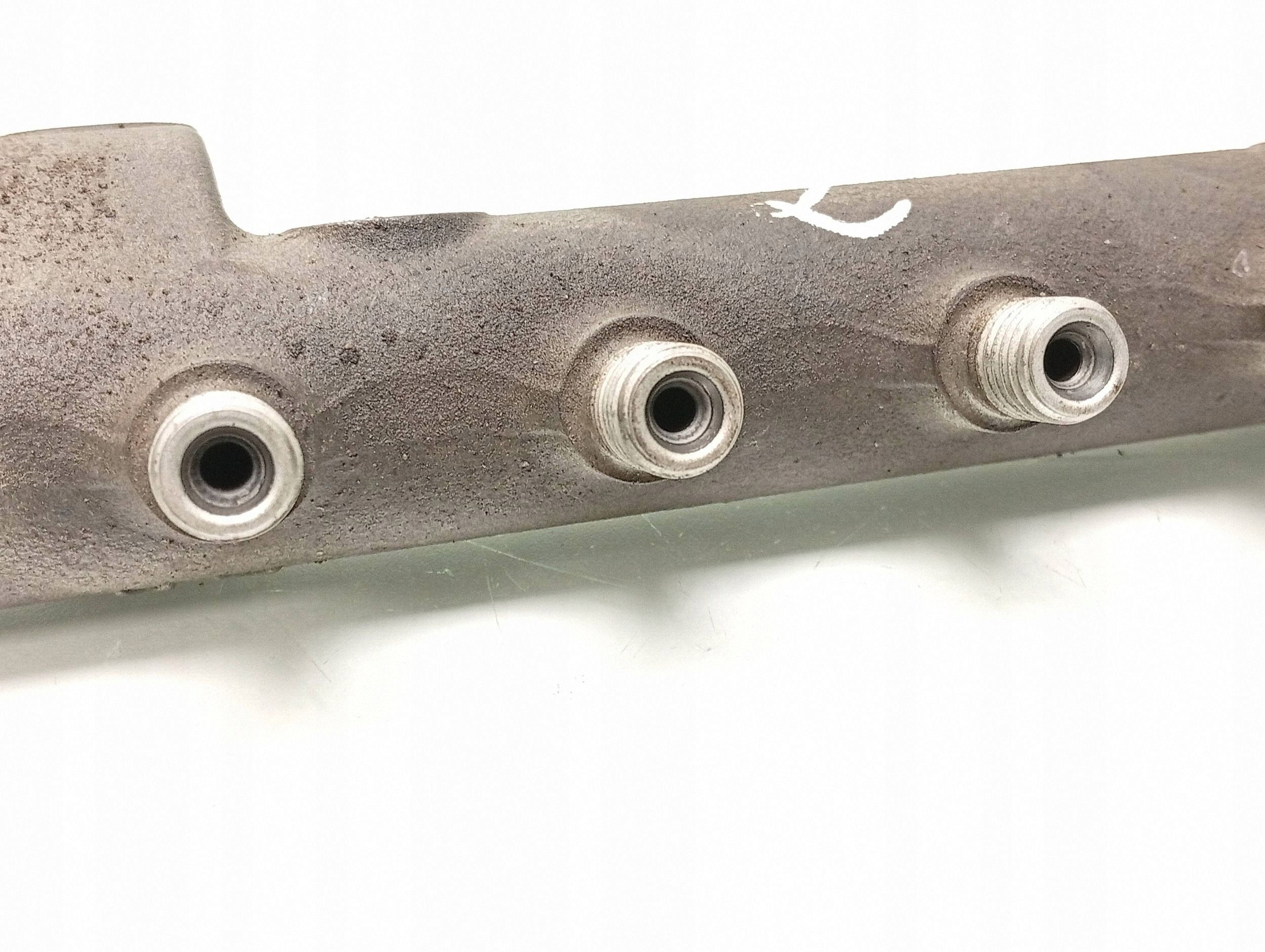 Conduite de carburant Nissan Navara D40 01H00805 image 3