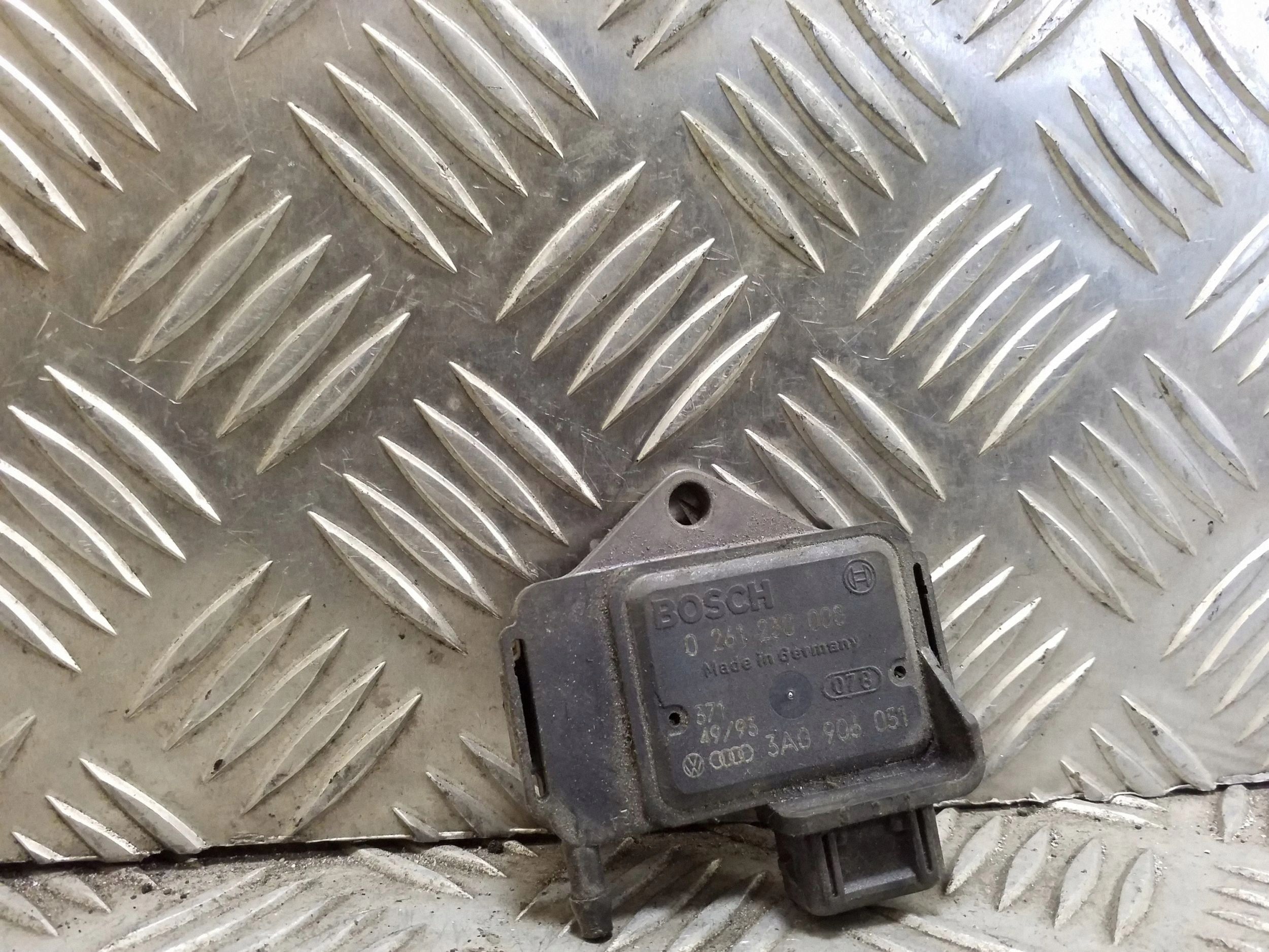 Sensor MAP 0261230008 VW Passat B4 image 2