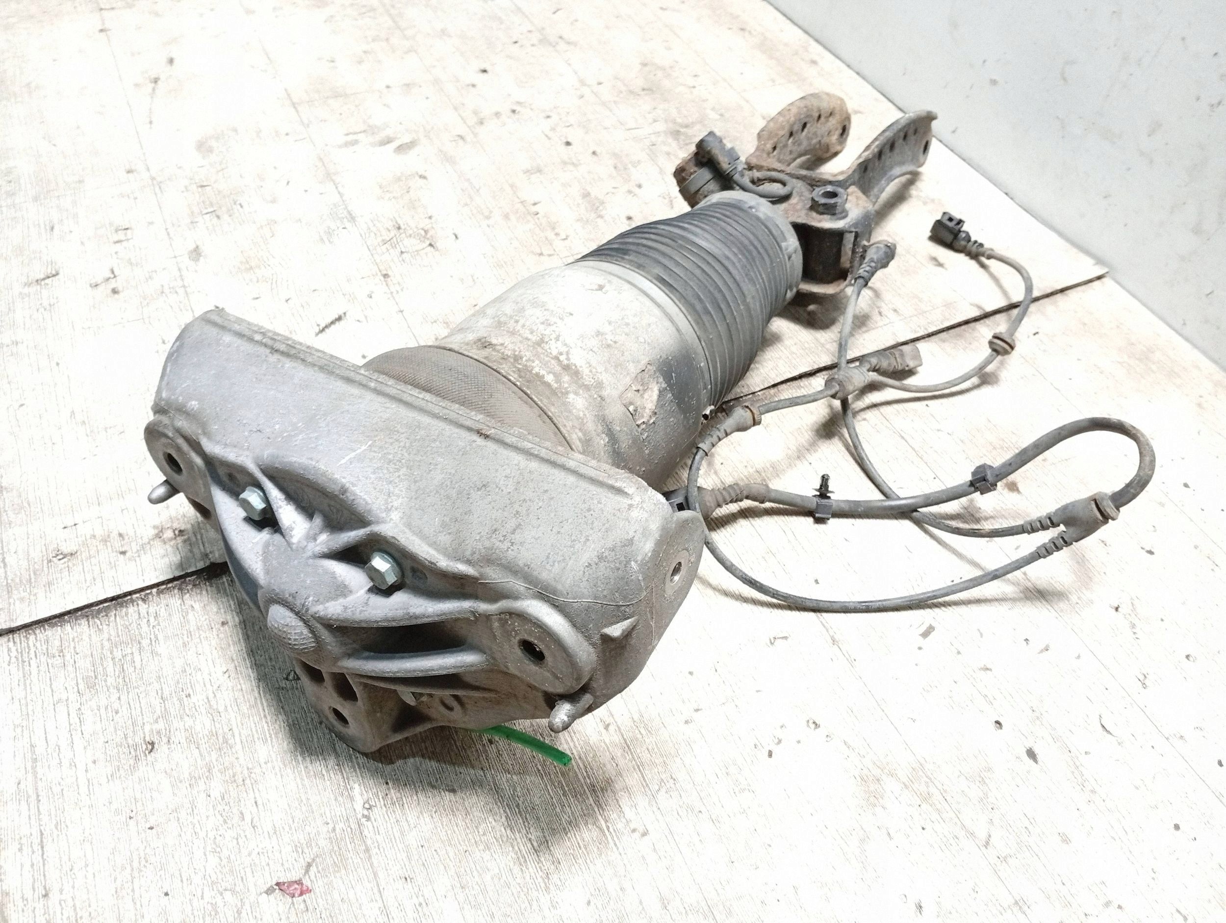 2004 VW Touareg I Främre luftfjädring FRC144983 image 3