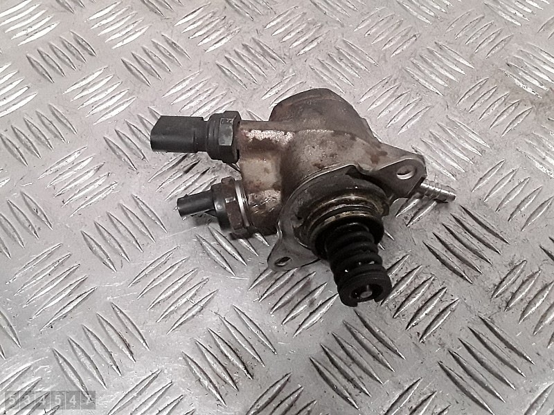 Audi A6 C6 2.8 FSI Polttoainepumppu 06E127025M image 4
