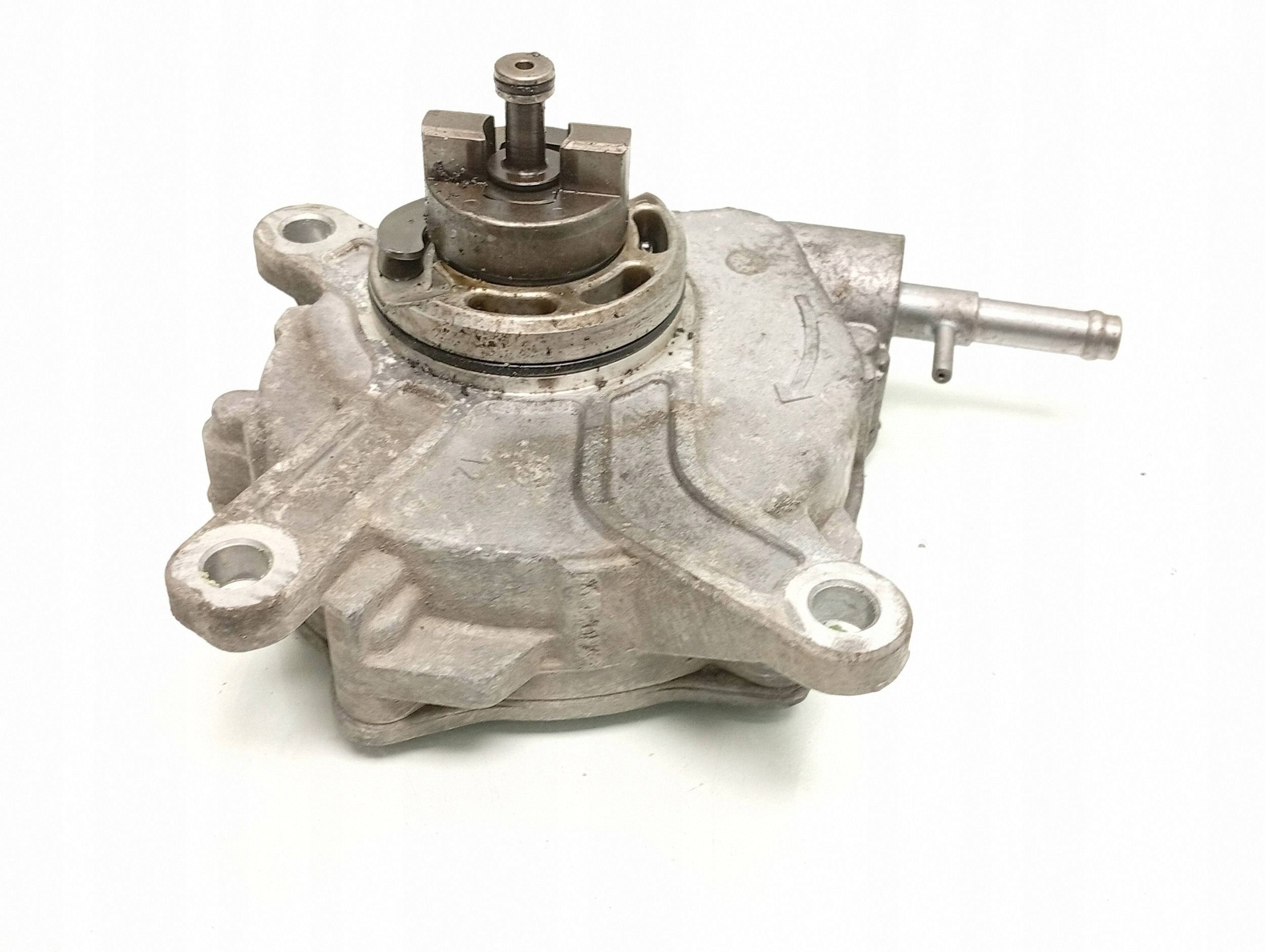 2009 Toyota Avensis T270 Vacuum Pump 12091061