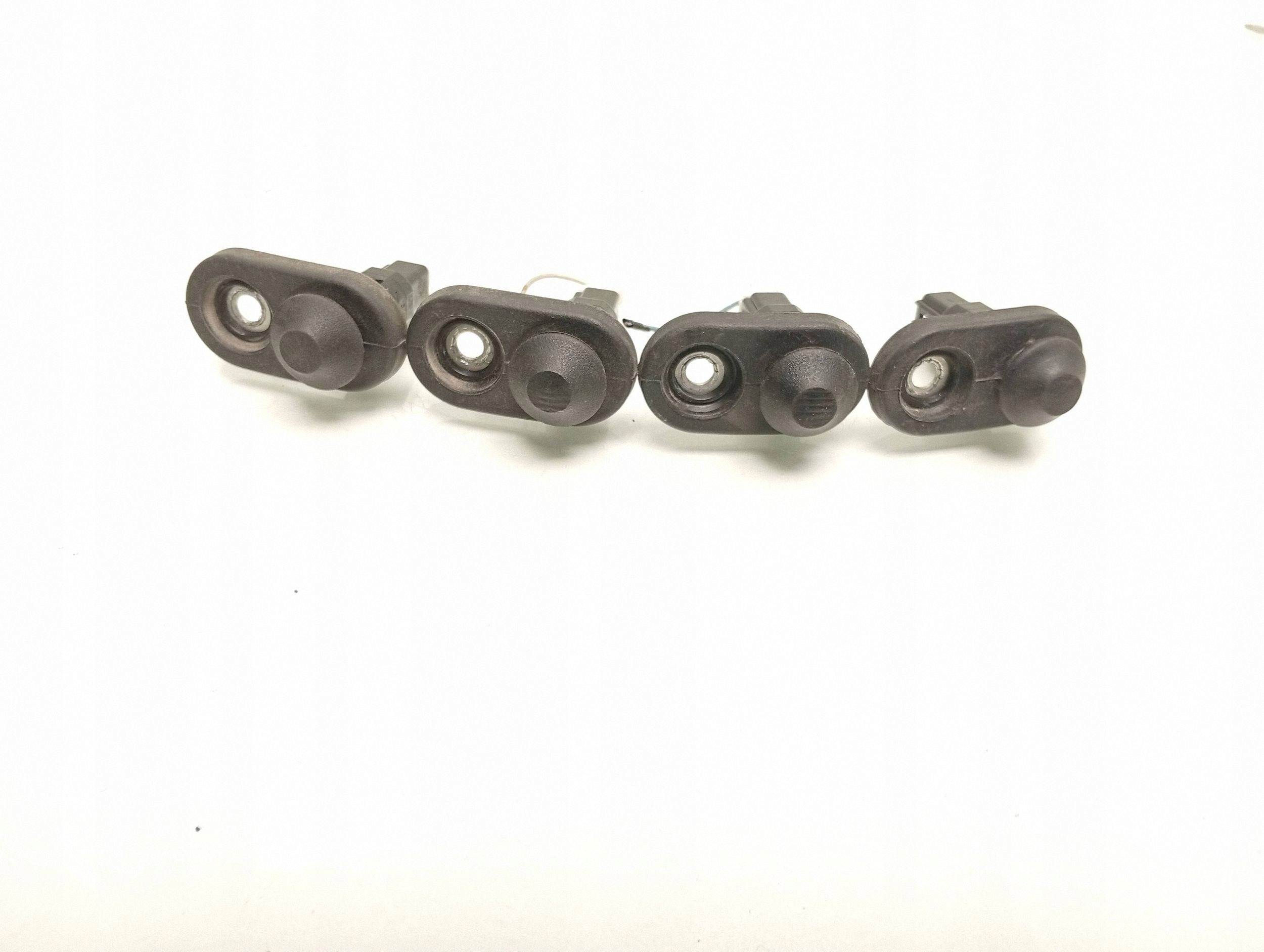 Toyota Avensis T270 Deurcontactsensor FRC145720 image 2