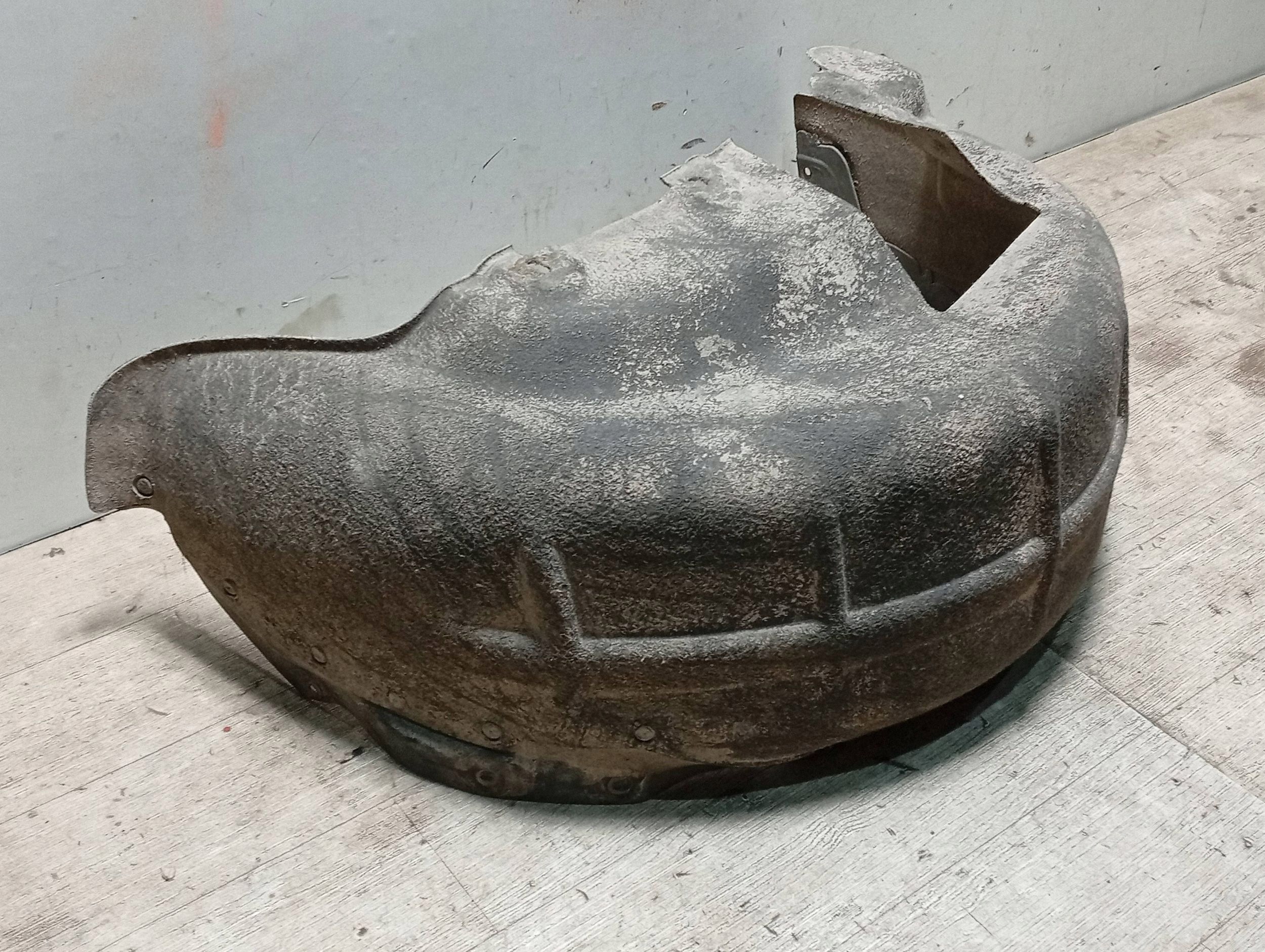 Volvo V70 2008 takalokasuoja, OEM 000841