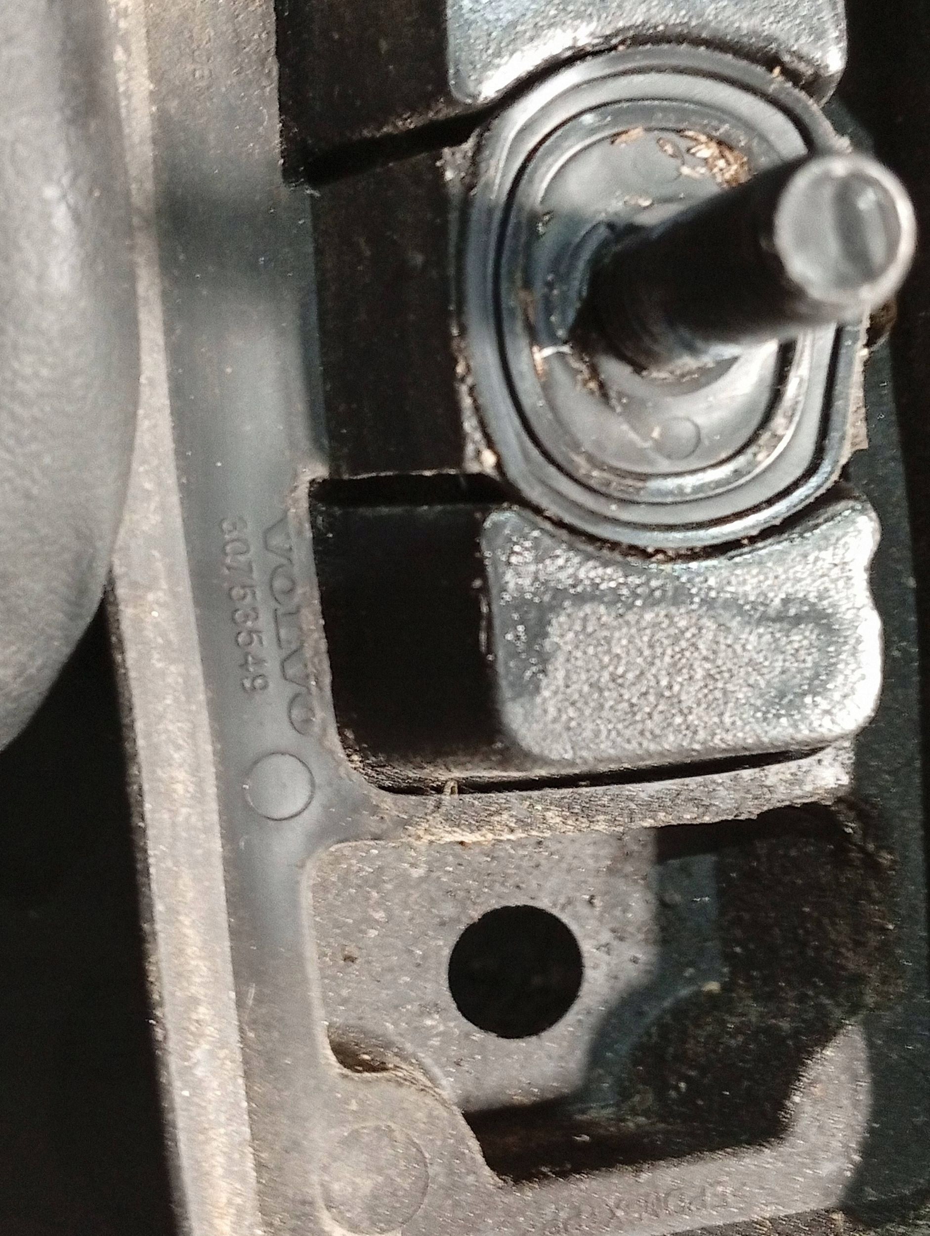 Volvo V70 2008 Barres de toit OEM 30753548 image 8