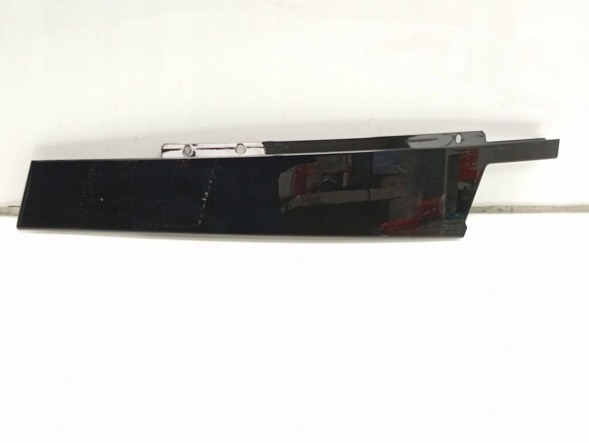 MERCEDES C-CLASS W205 RIGHT FRONT DOOR PILLAR TRIM A2056900287 image 2