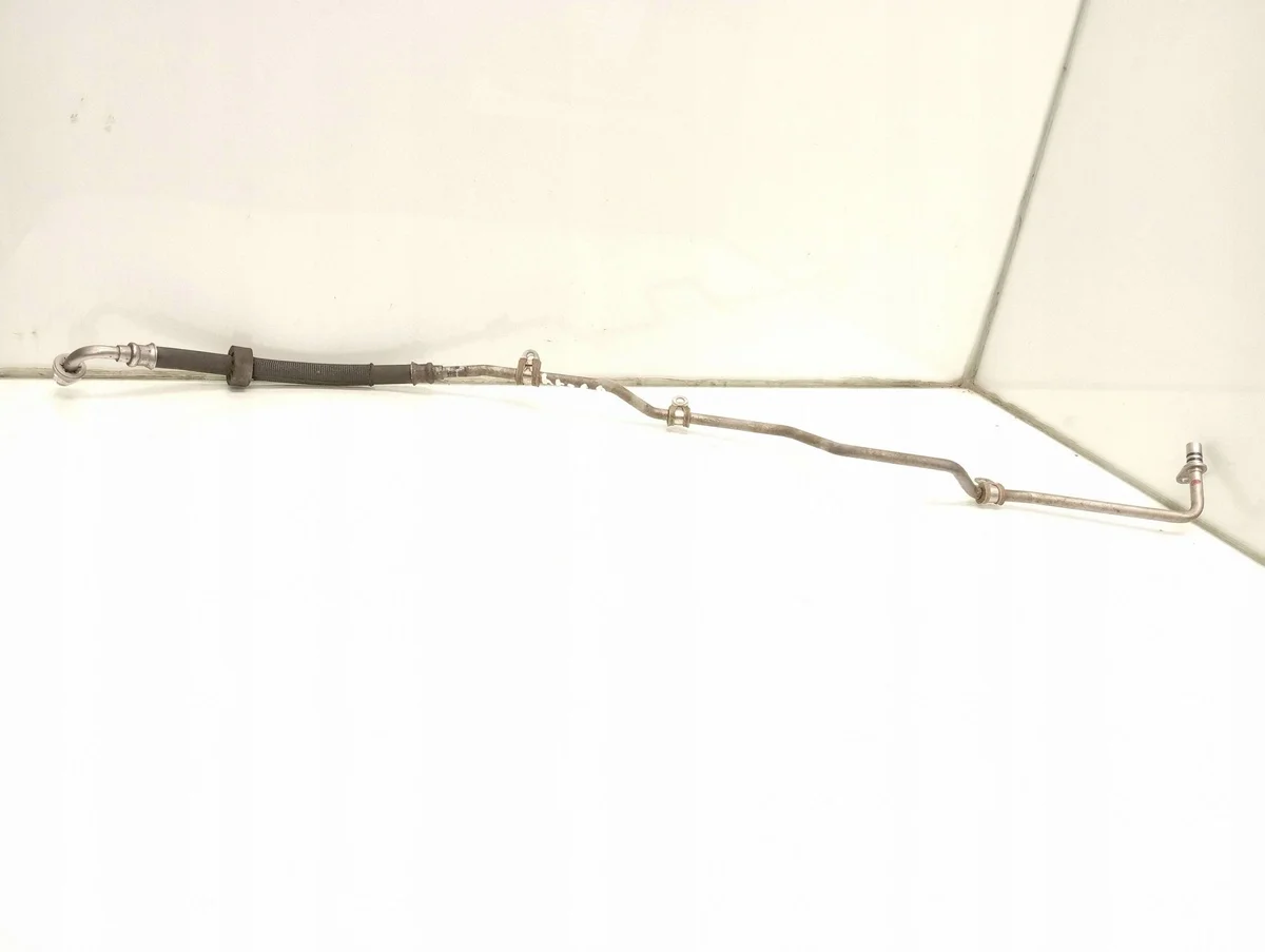 Tuyau radiateur huile boîte Mercedes W205