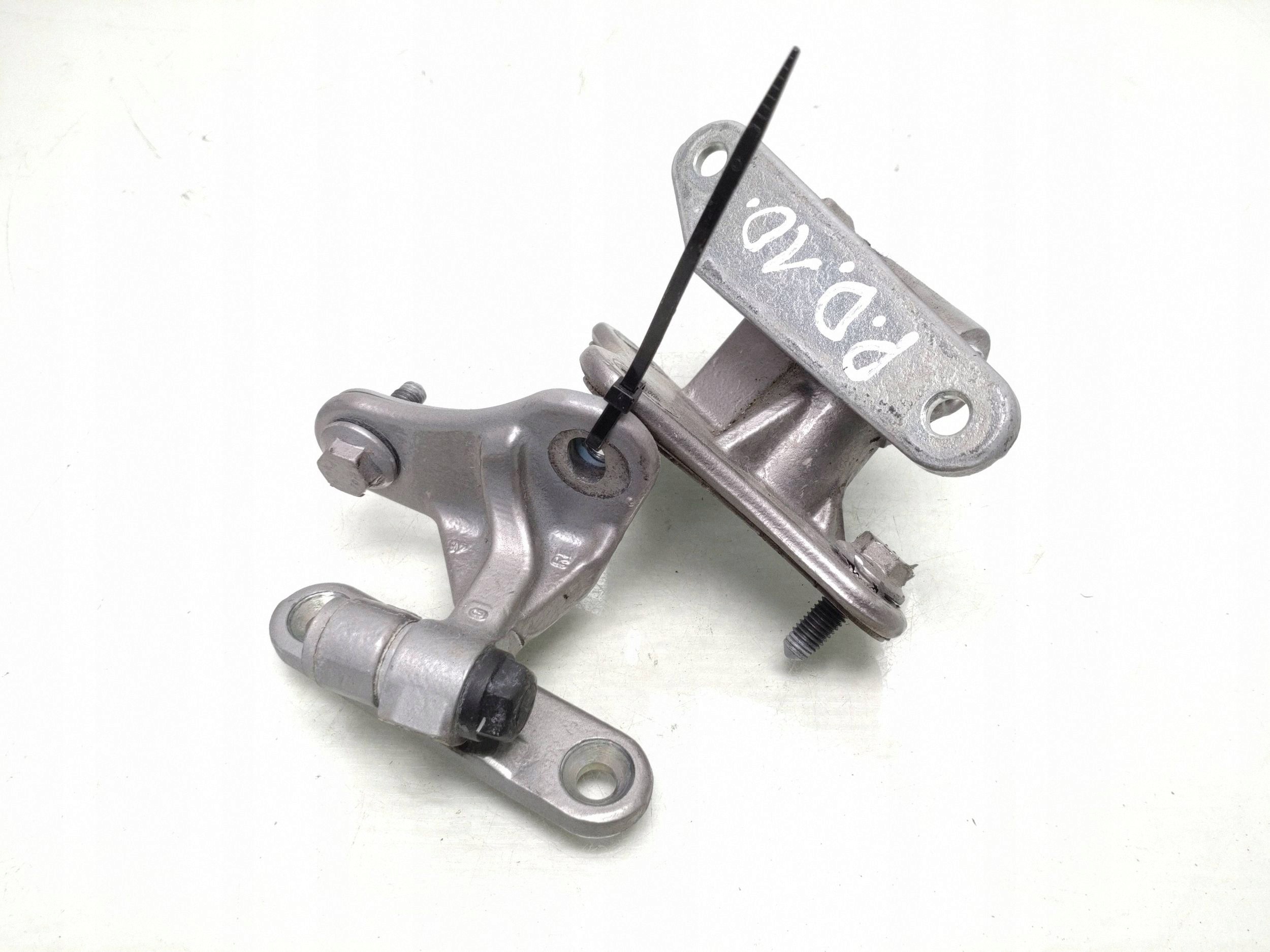 Mercedes ML W164 Türscharniere vorne OEM FRC146807 image 3