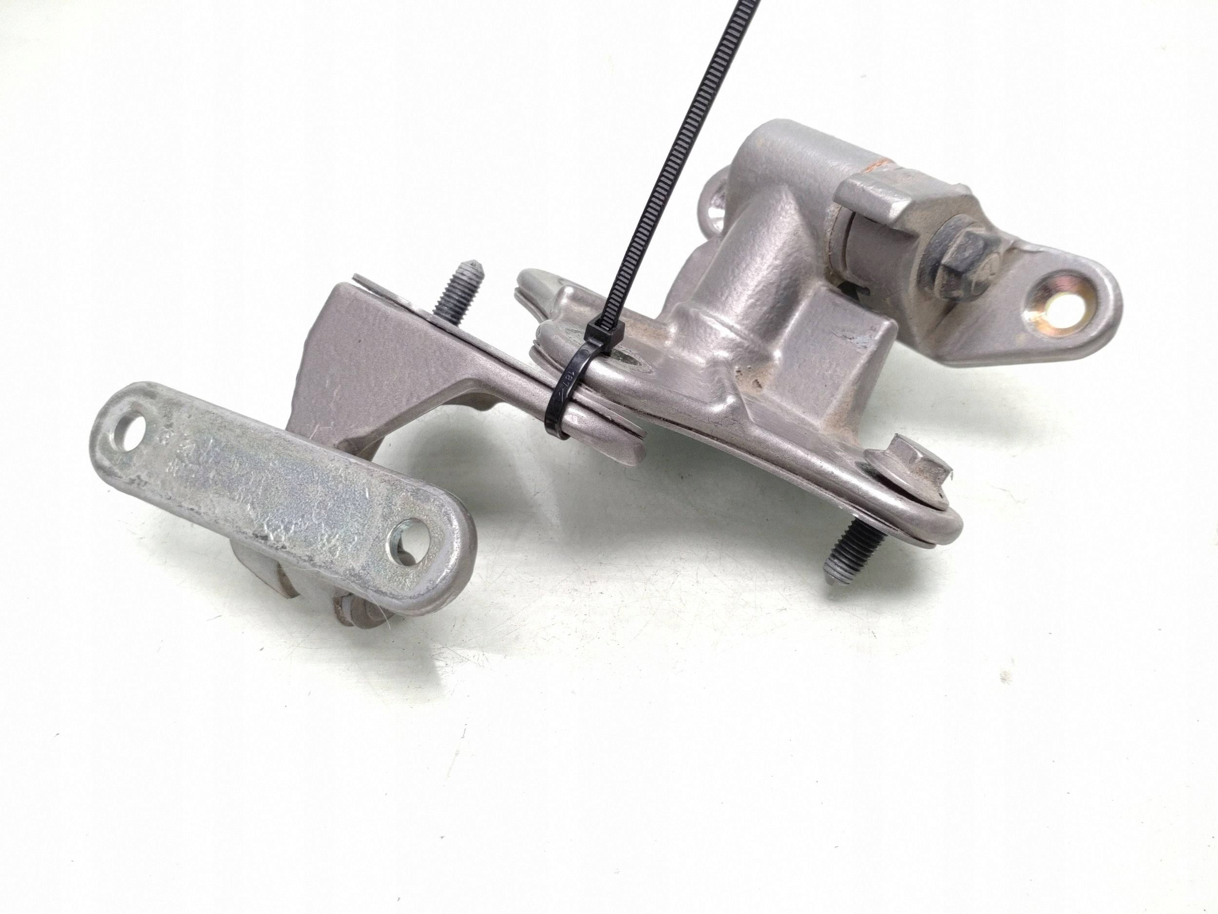 Mercedes ML W164 Hecktüren-Scharniere OEM FRC146790 image 3