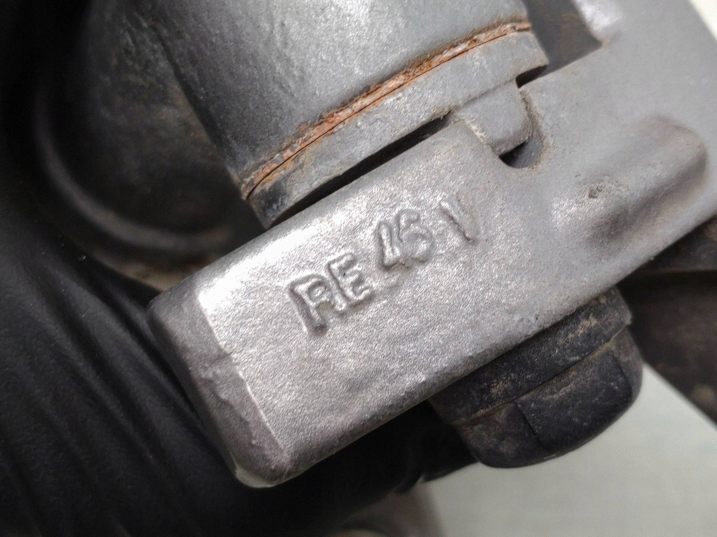 Mercedes ML W164 Hecktüren-Scharniere OEM FRC146790 image 5