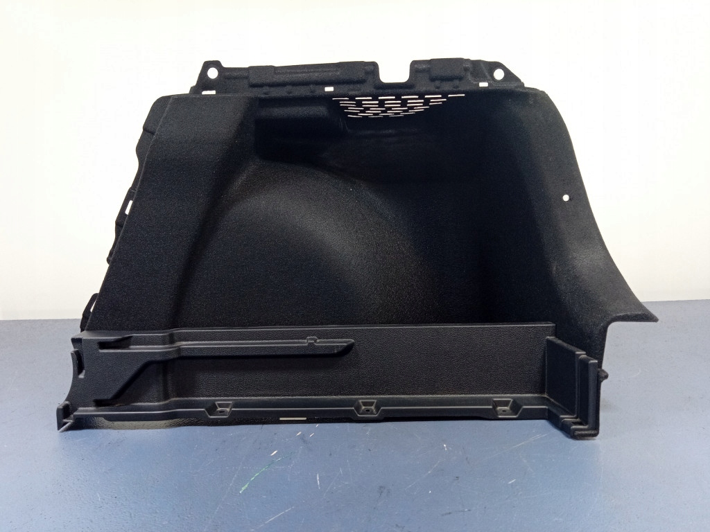 Kia Ceed III HB Trunk Trim Panel Right image 2