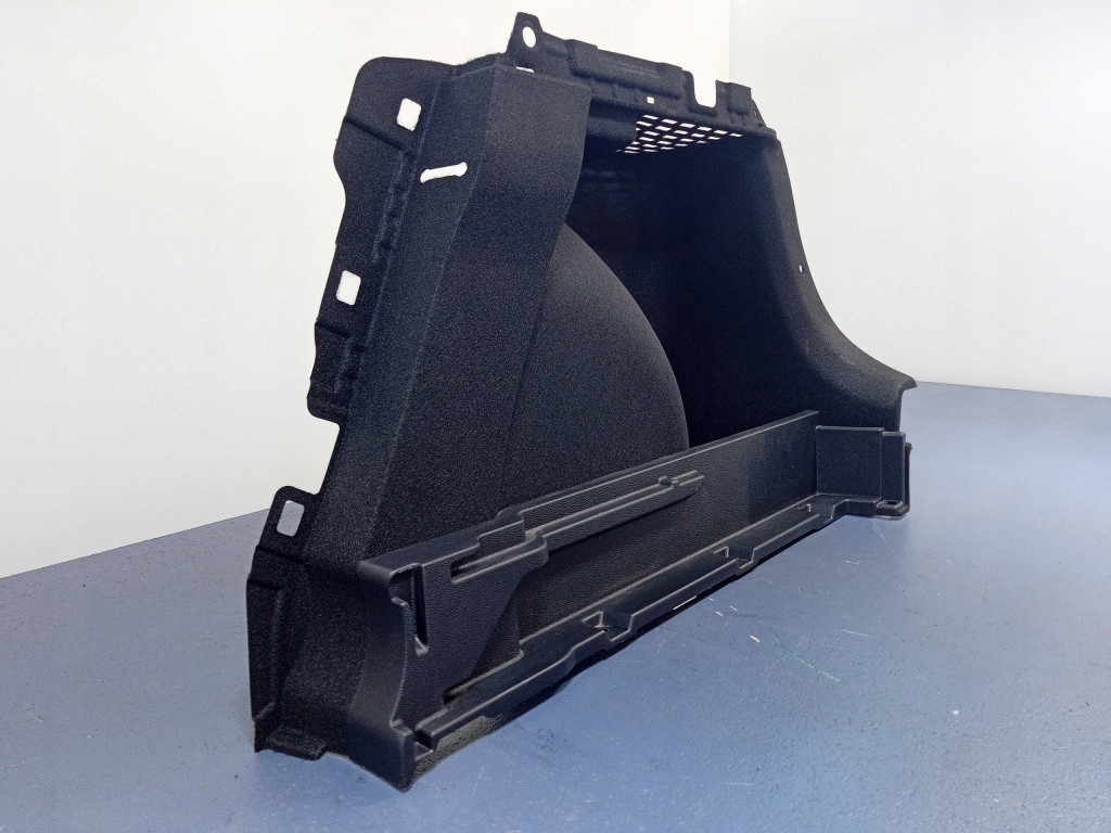 Kia Ceed III HB Trunk Trim Panel Right image 3