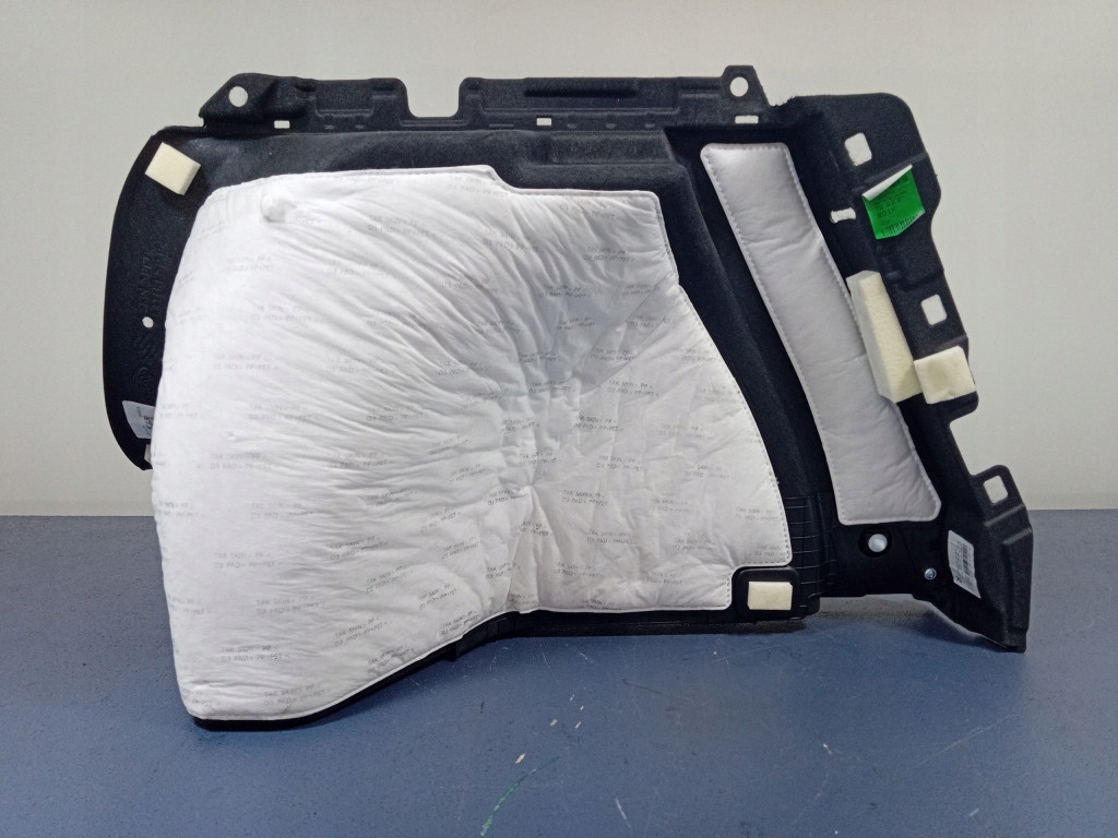 Kia Ceed III HB Trunk Trim Panel Right image 4