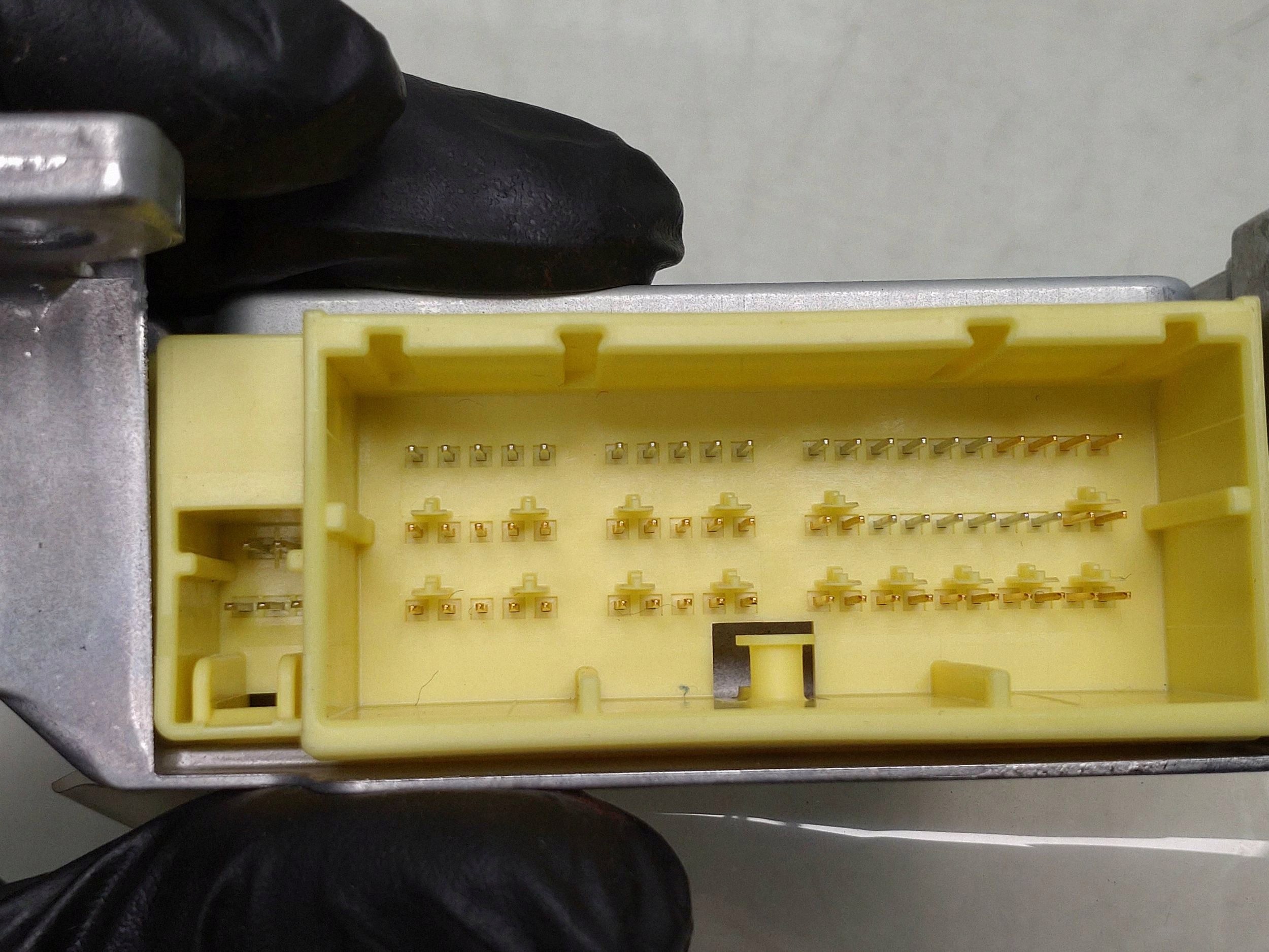 Toyota RAV4 XA30 Airbag Control Module 1523008964 image 3