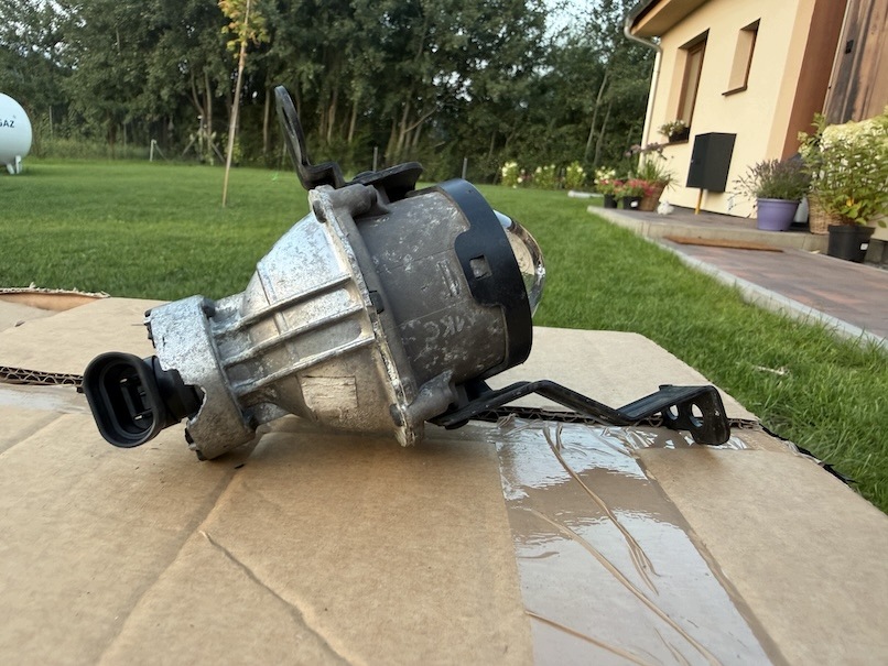 KIA NIRO 92202H8 Refletor DRL LED Usado image 4