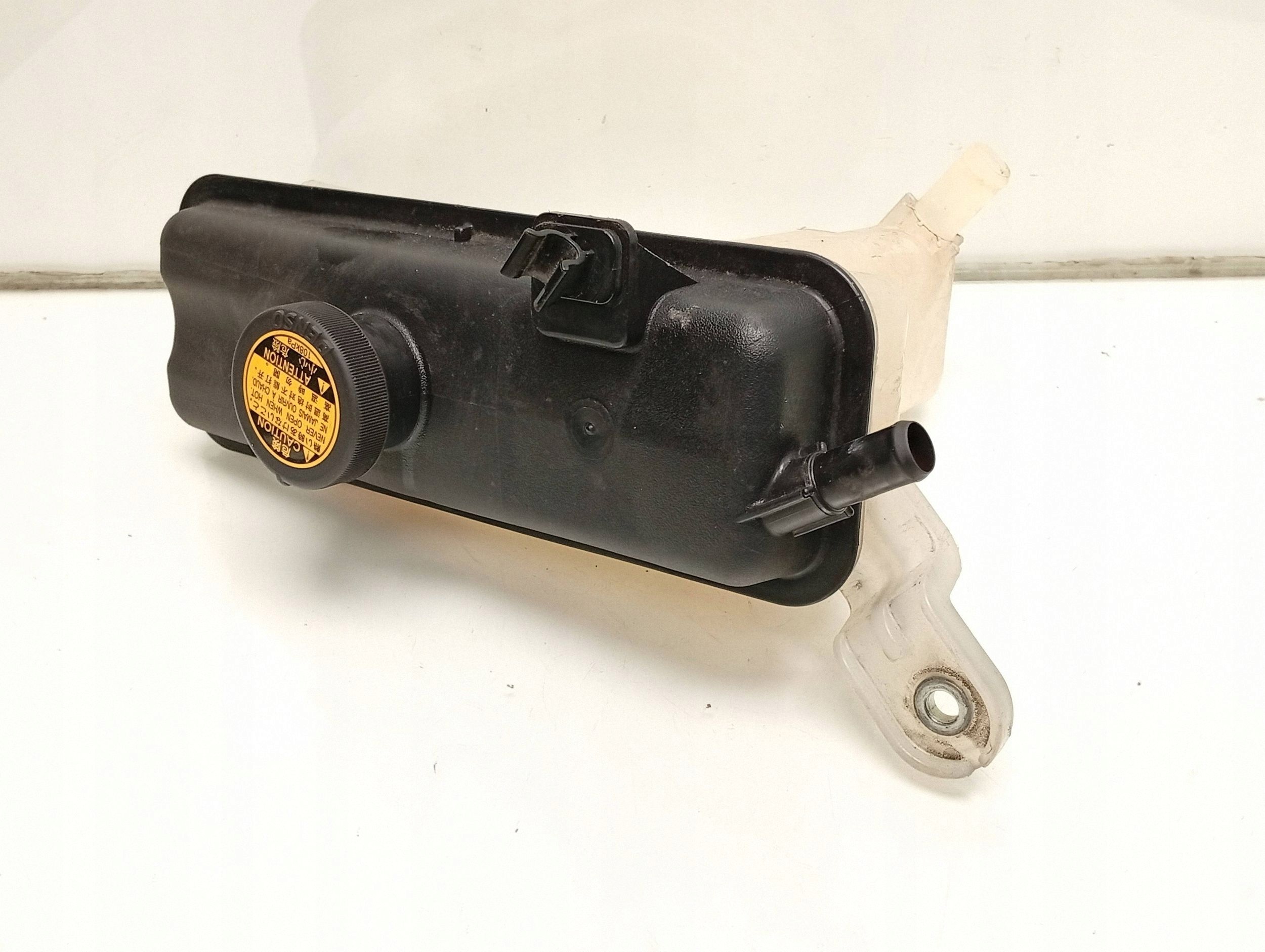 Compensatory tank TOYOTA RAV 4 IV ( A4 ) 108KPA 2.2L diesel 2014