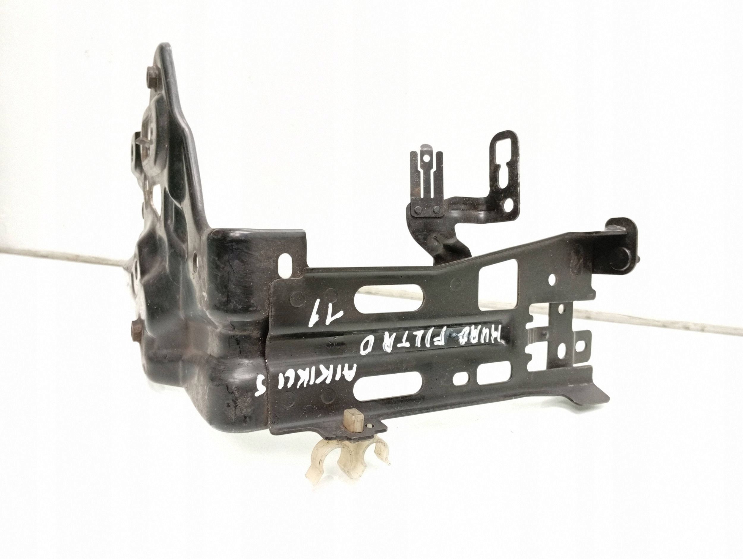 Toyota RAV4 (XA30) Bränslefilterfäste FRC147282 image 4