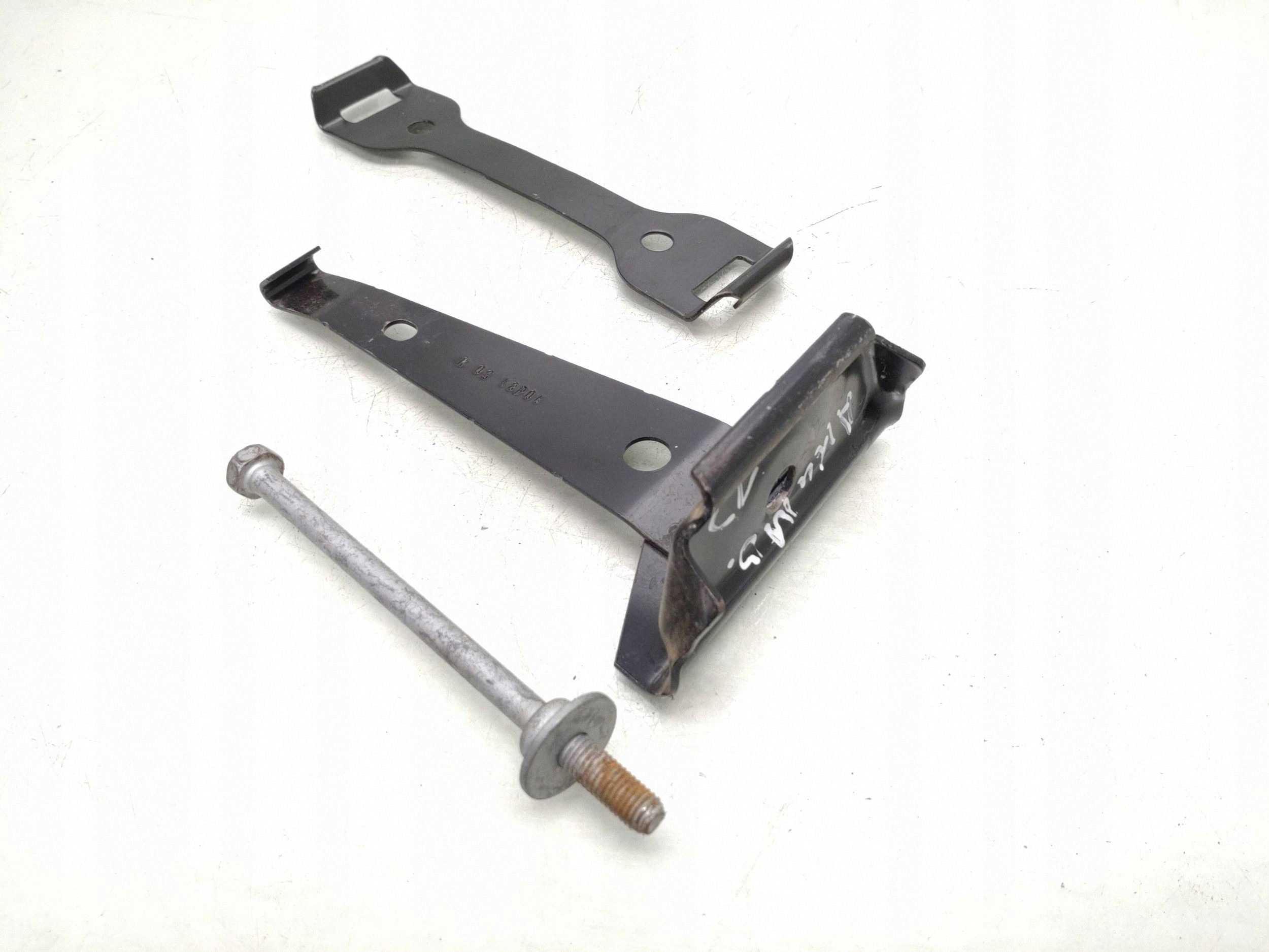 BMW X3 E83 Akun kiinnike K0348p04