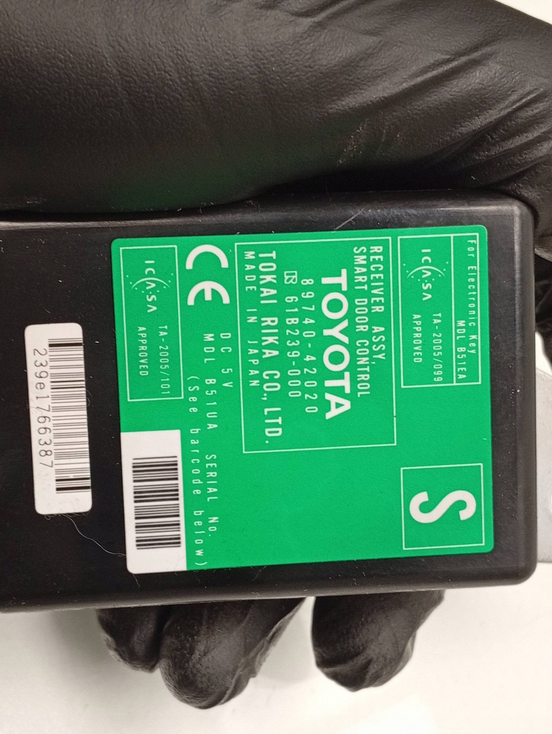 Modulo serratura porta Toyota OE 89740-42020 image 5