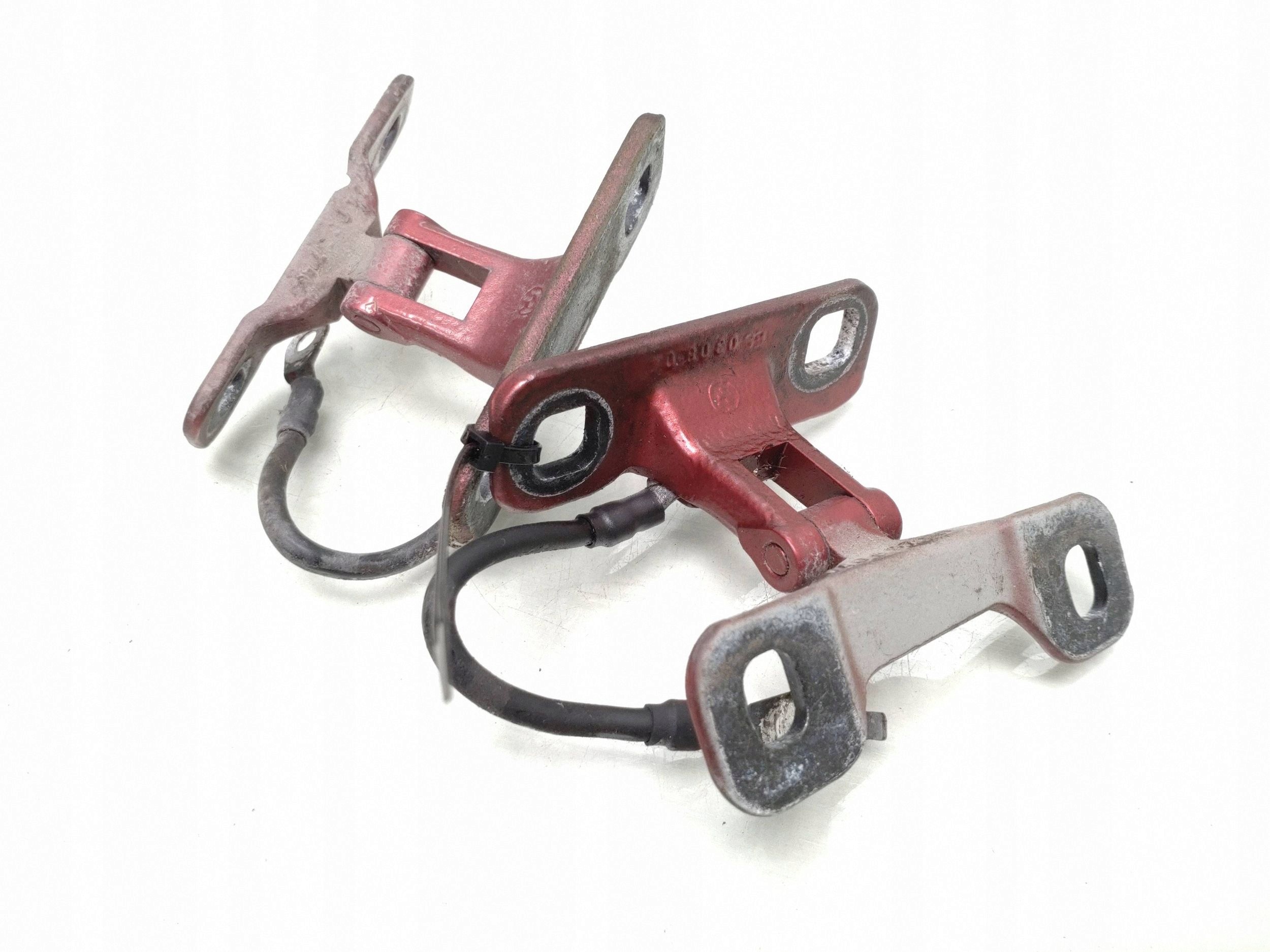 2005 BMW X3 E83 Rear Door Hinges OEM 3400377 image 2
