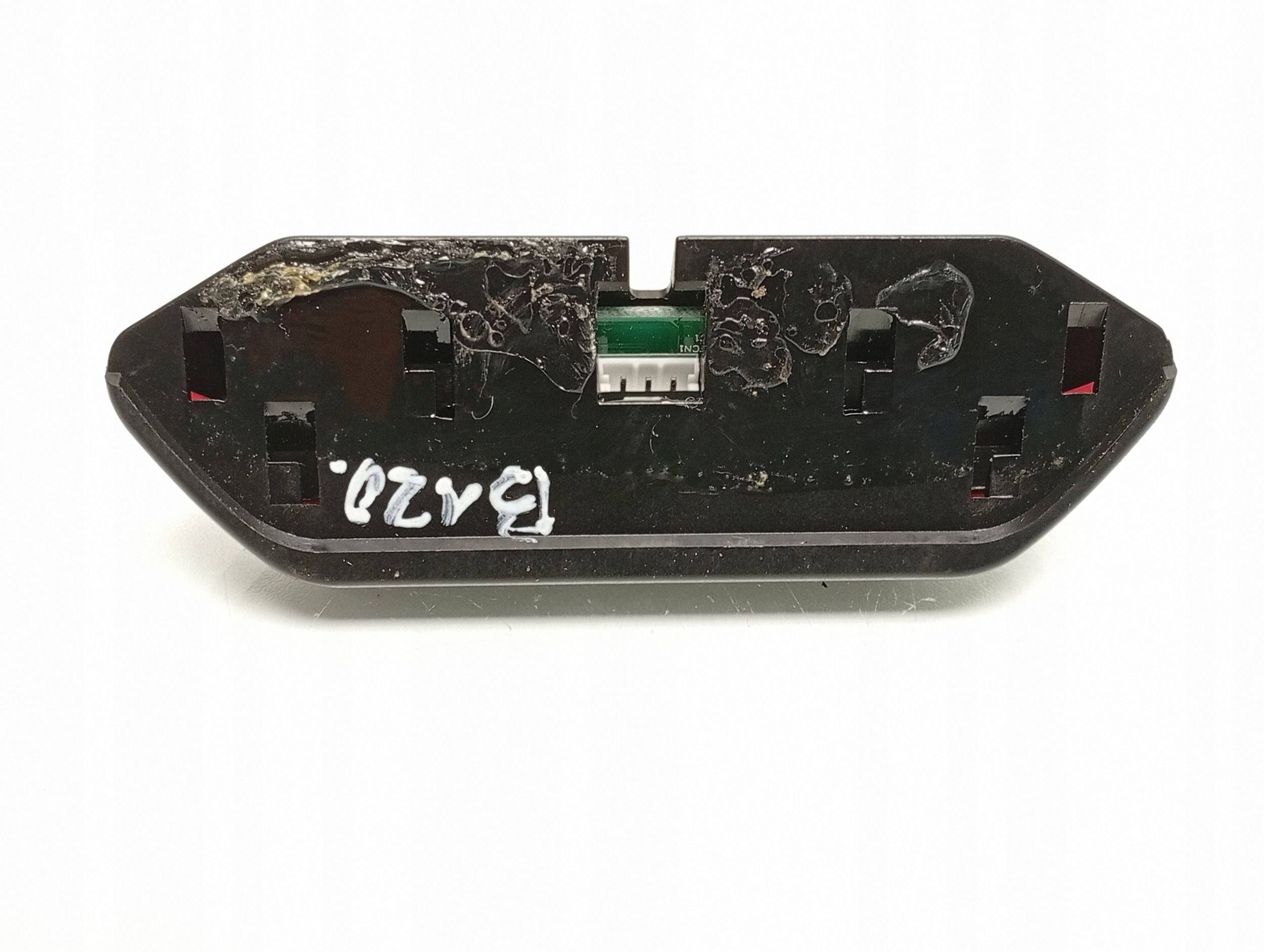 2010 Mercedes-Benz SLK R171 Dritte Bremsleuchte OEM FRC148101 image 3