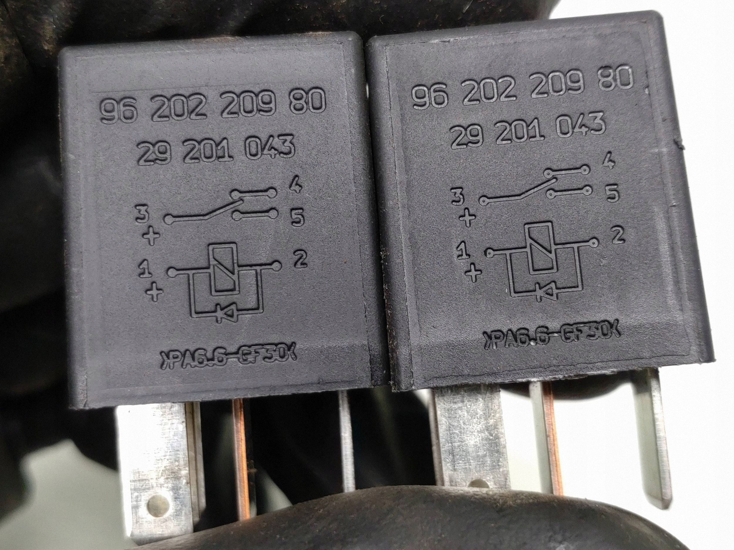 Relais Citroen C5 I 2001-2008 9620220980 image 7