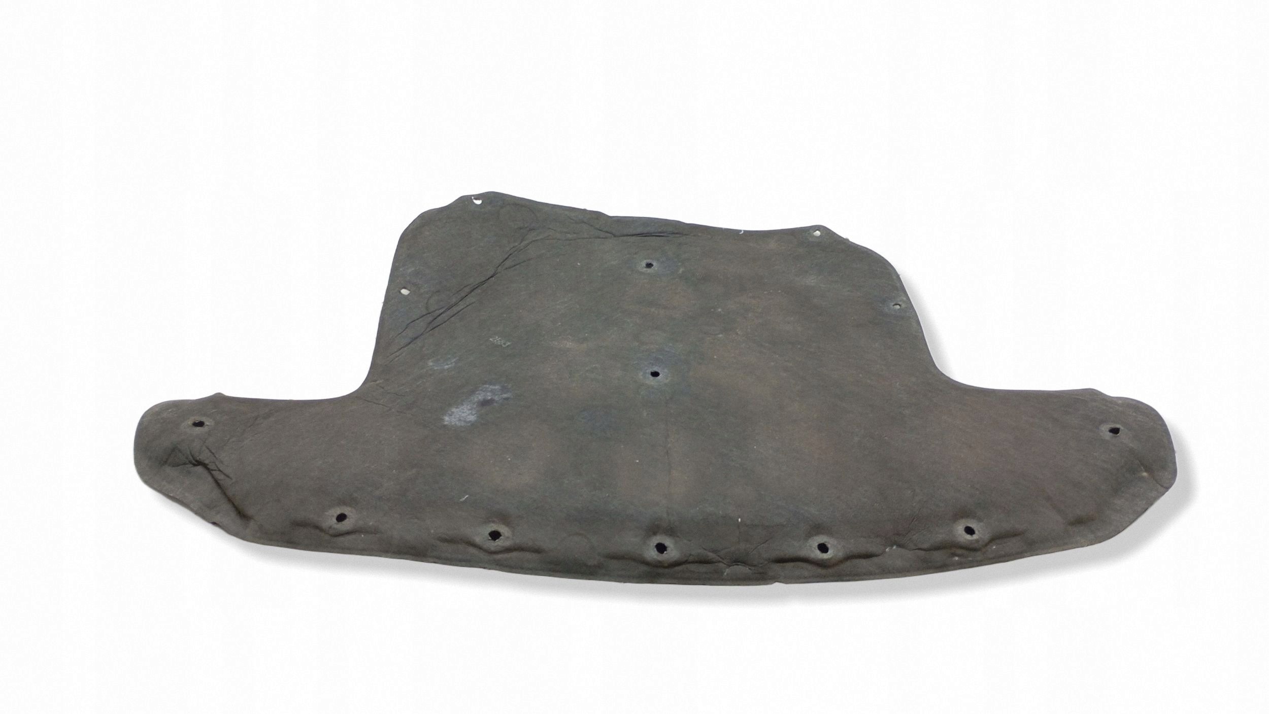 Insulation de capot Mercedes C W205 (2016) image 6