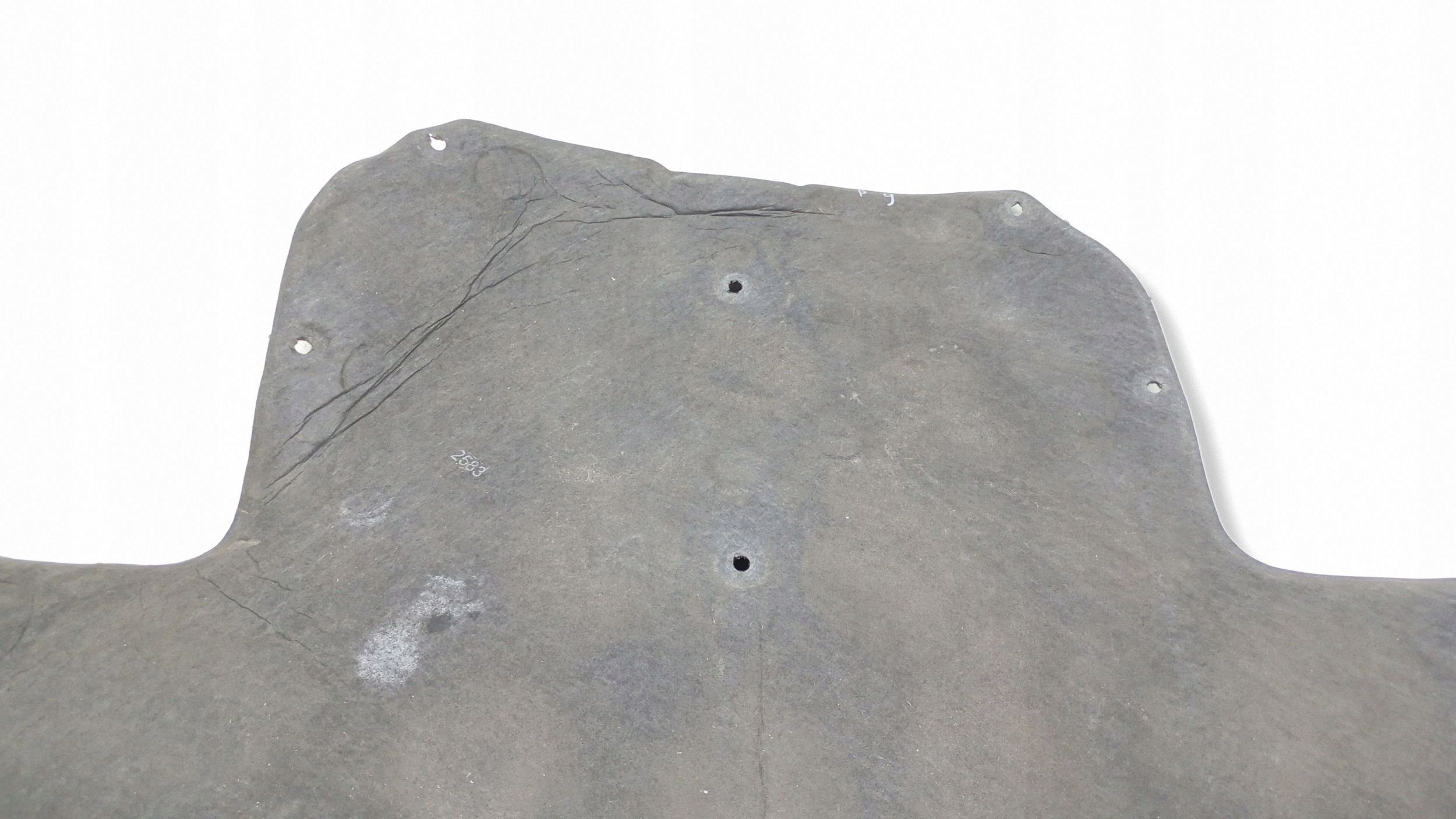 Insulation de capot Mercedes C W205 (2016) image 7
