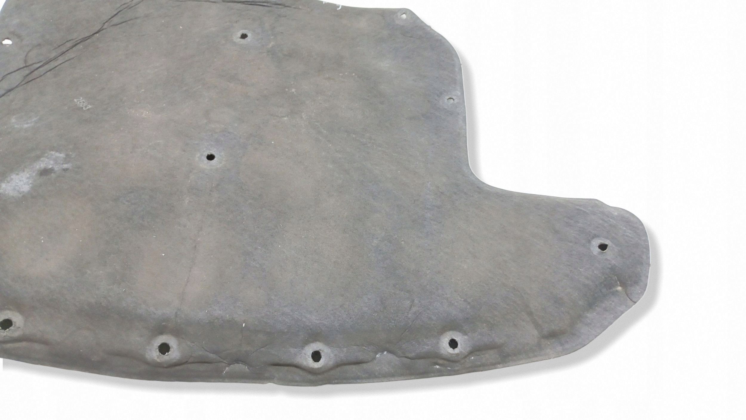 Insulation de capot Mercedes C W205 (2016) image 9