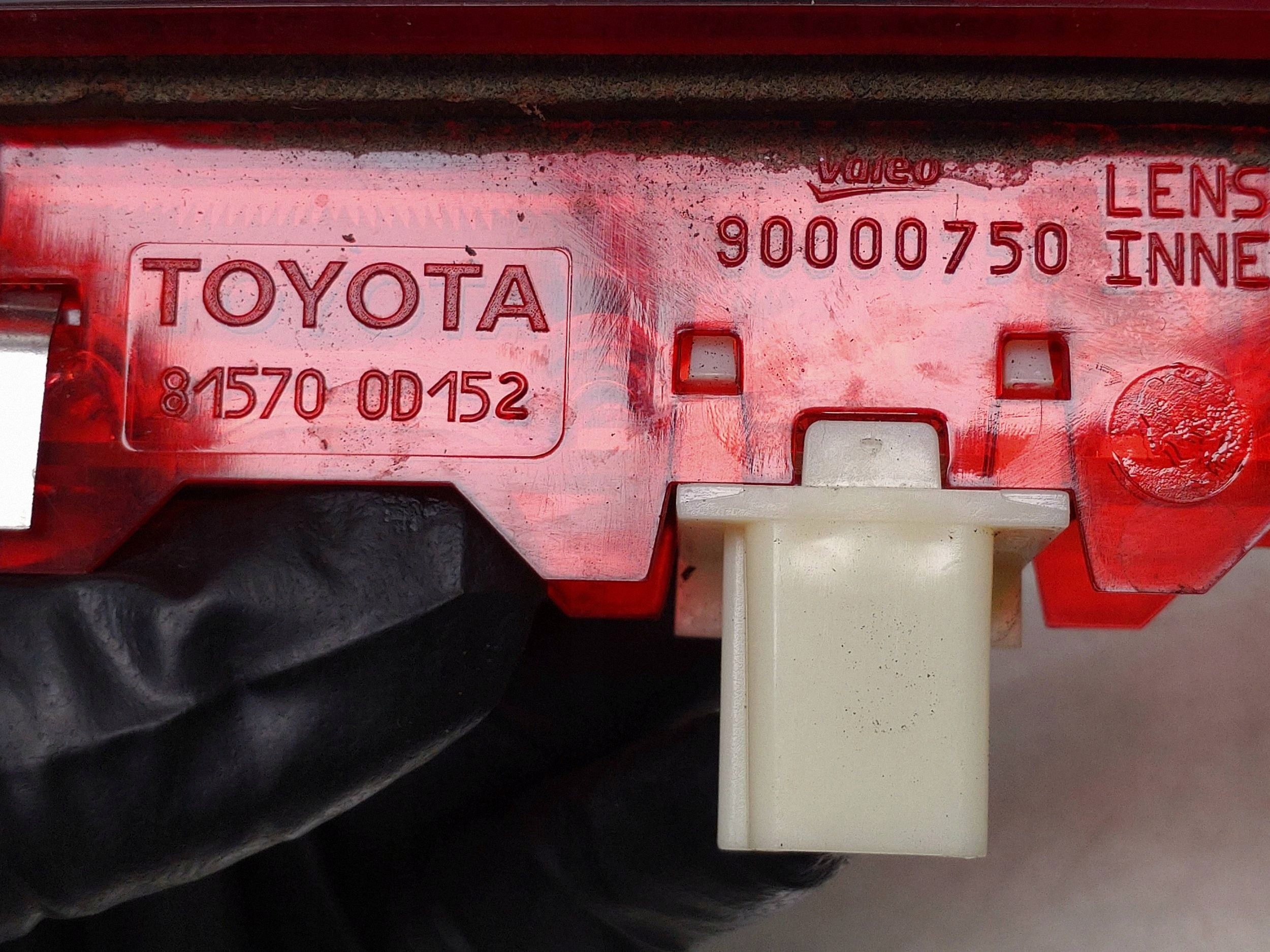 Feu stop Toyota Yaris 81570-0D152 LED image 7