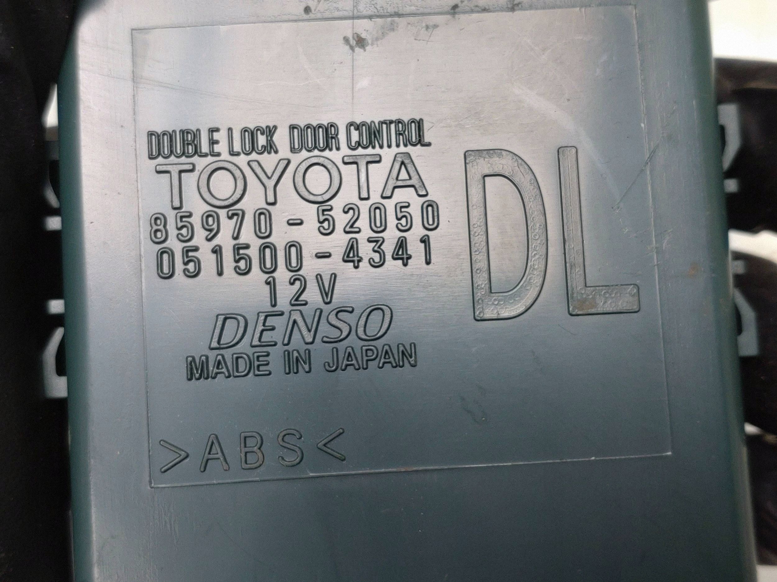 Module central verrouillage TOYOTA YARIS (_P13_) 8597052050 image 4