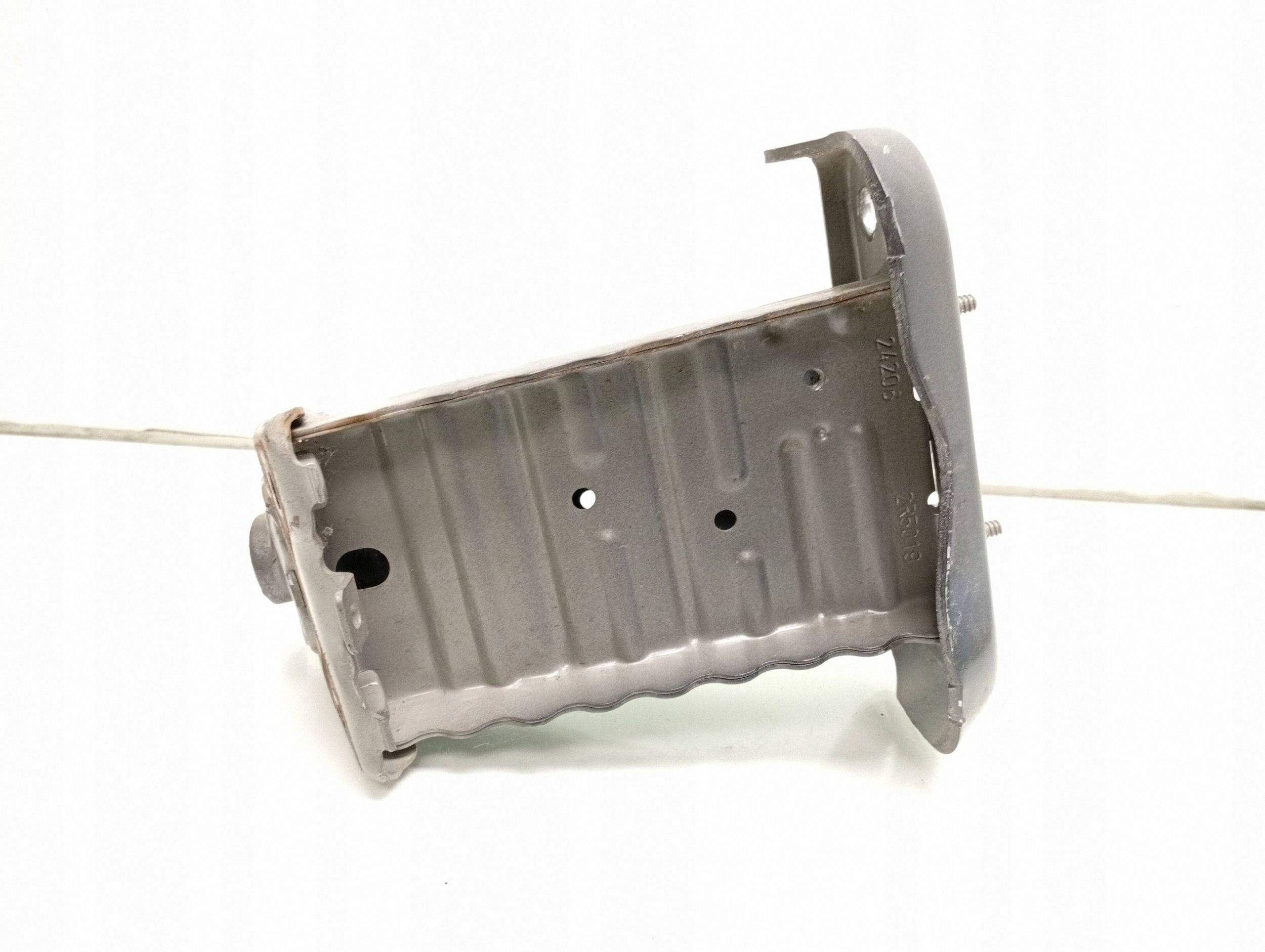 Toyota Yaris XP210 Bumper Damper 2R5019 image 3