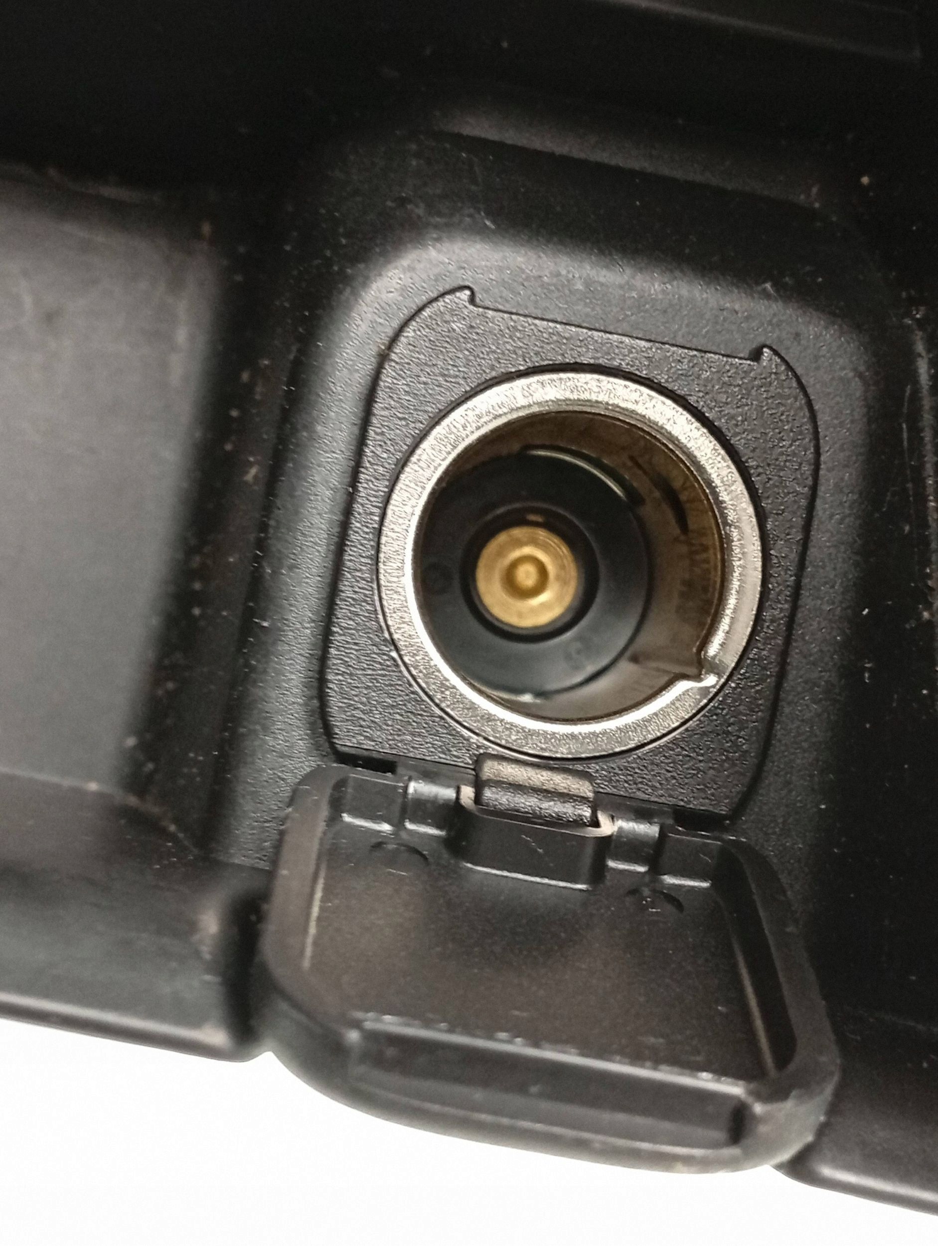Tomada 12V Dianteira Mazda 6 2014 Usada image 5