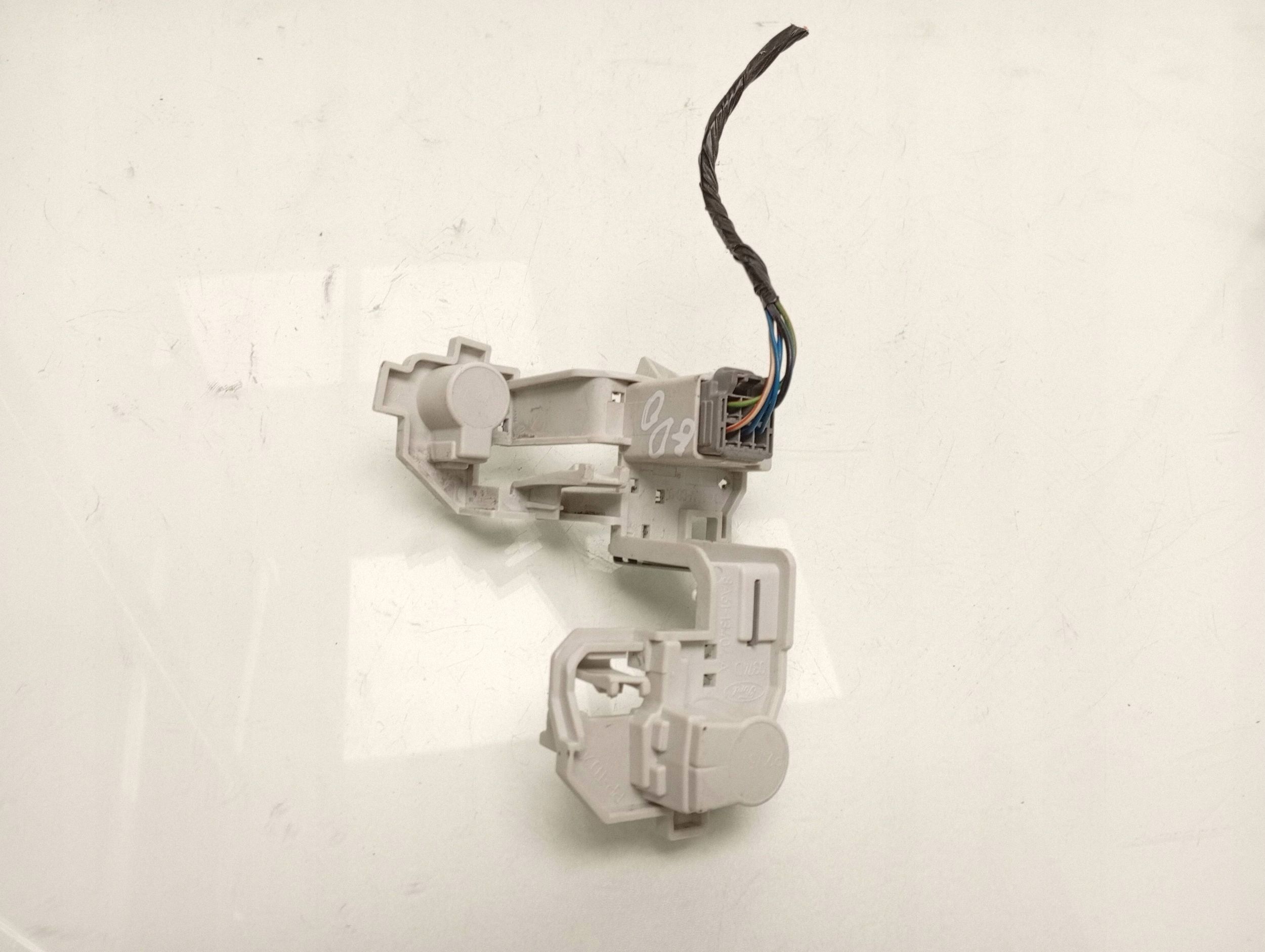 Takavalo-oikea Ford Fiesta MK7 2009, OEM 8A61-13404-A