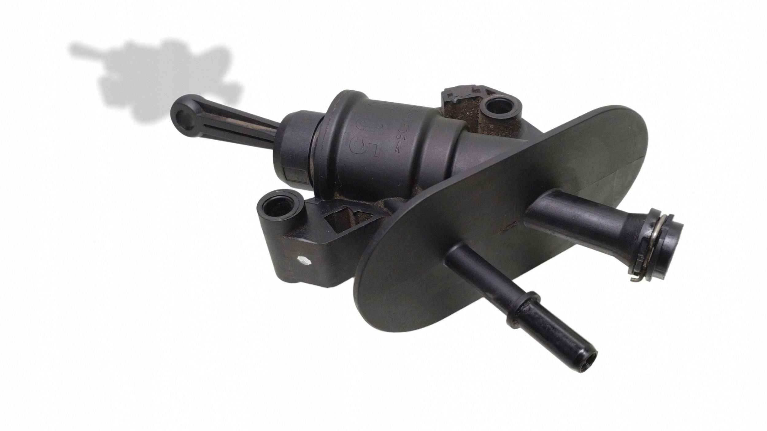 Pompe d'embrayage Ford OE D651-41990A image 2
