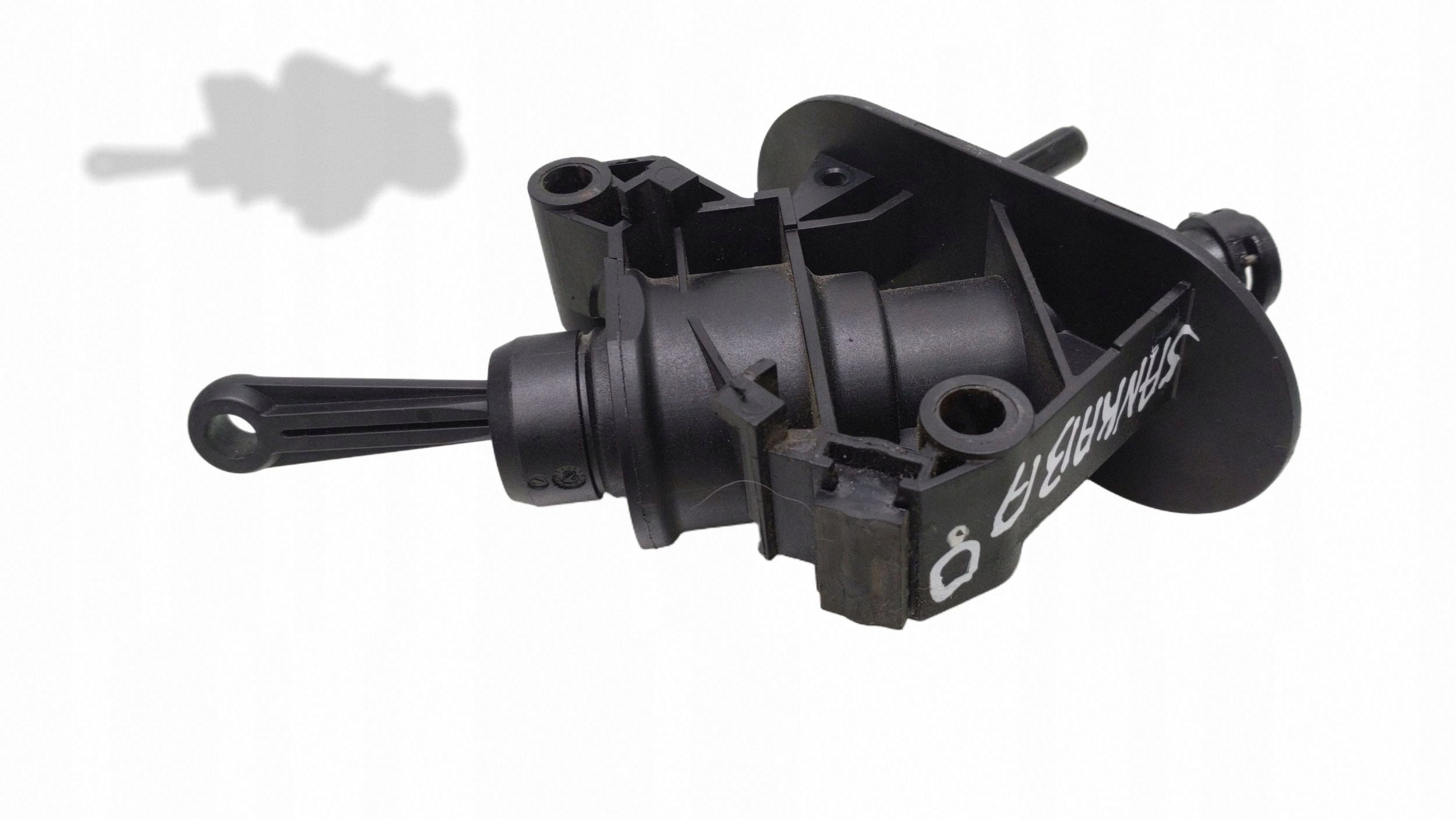 Pompe d'embrayage Ford OE D651-41990A image 3