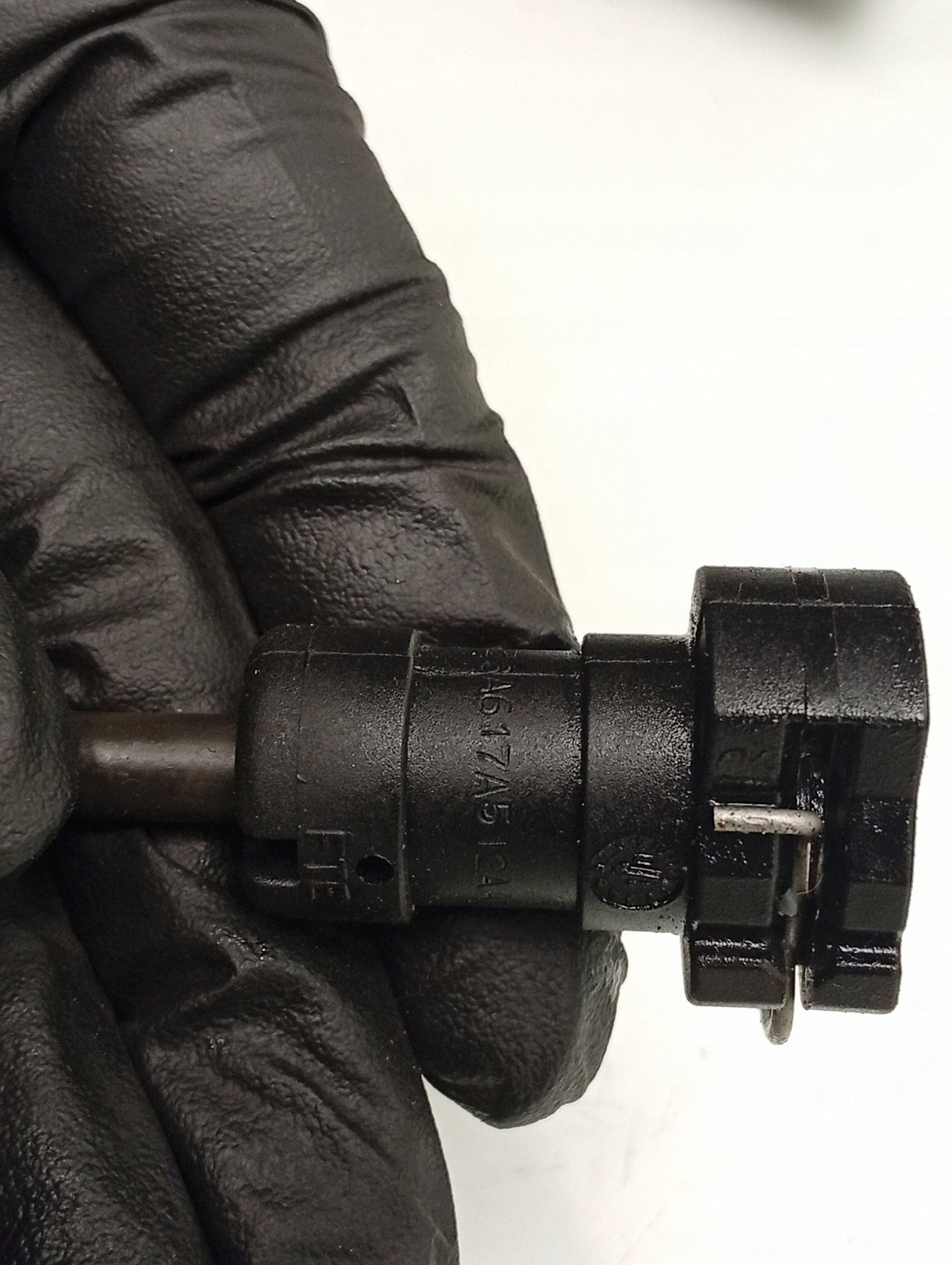 Cable de embrague Ford Fiesta 2010 8A617A512AA image 5