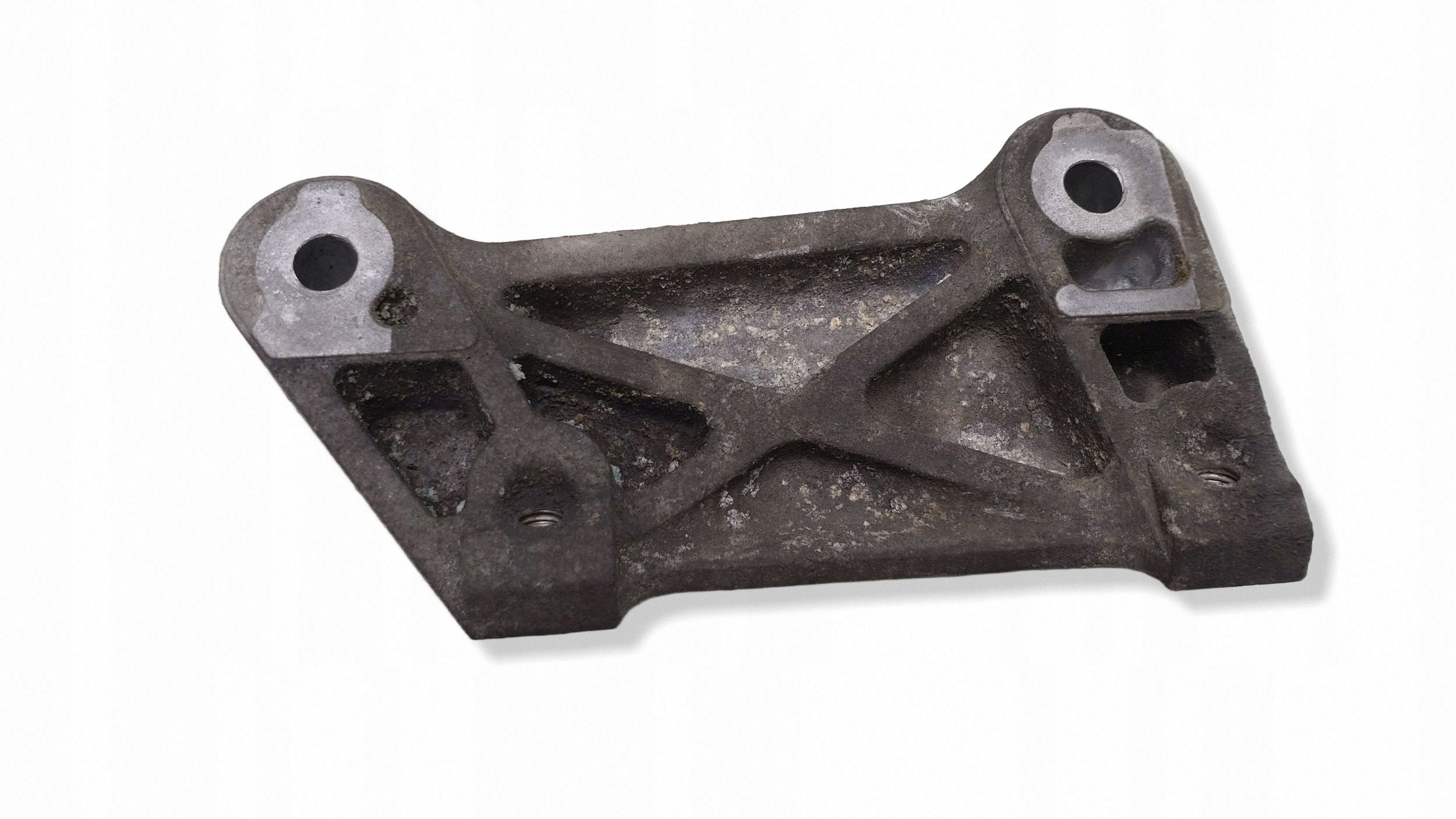 Support compresseur clim. Honda Accord 2004 FRC150938 image 3