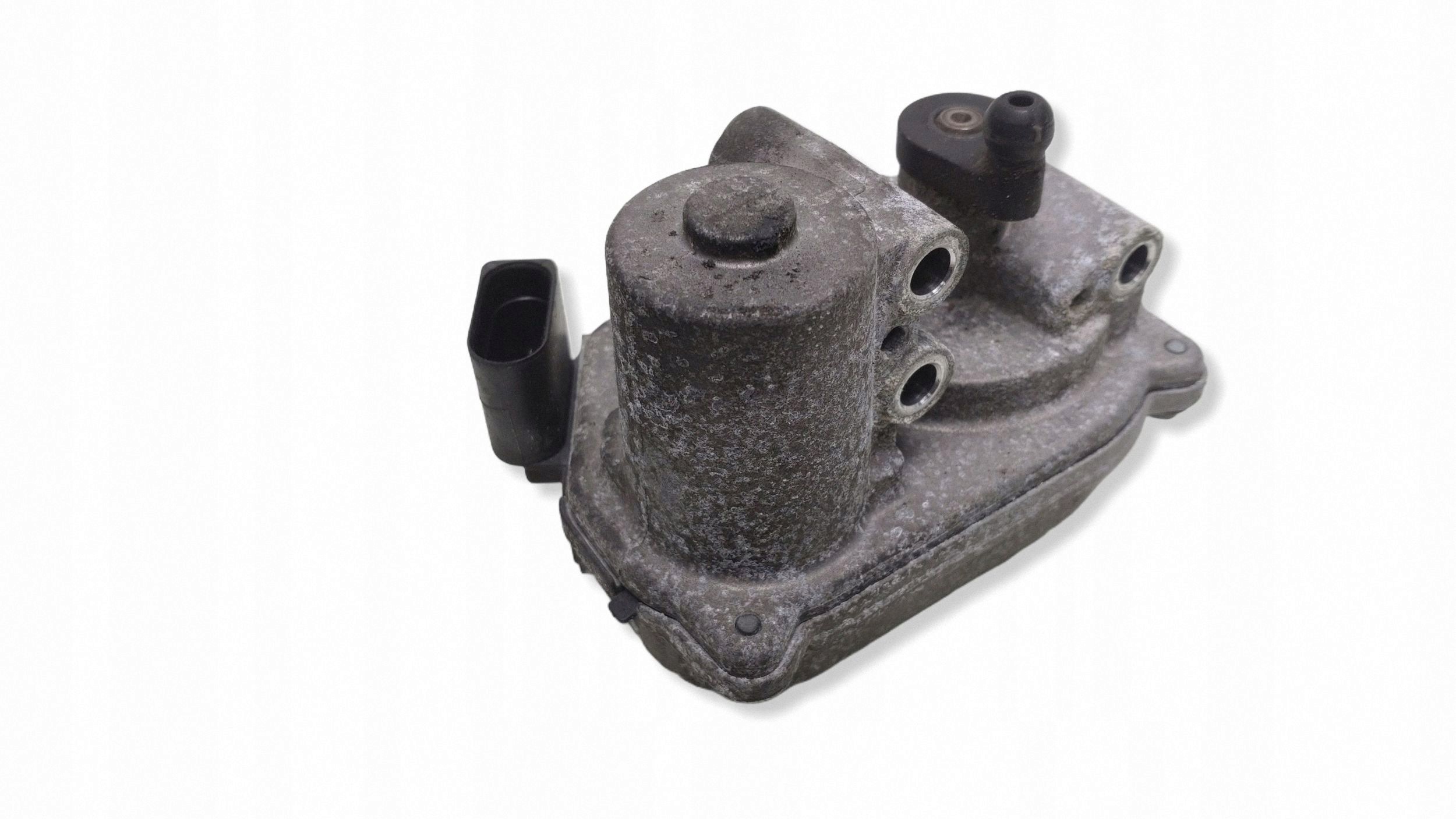 Atuador de Coletor Audi OE 059129086 Usado image 3