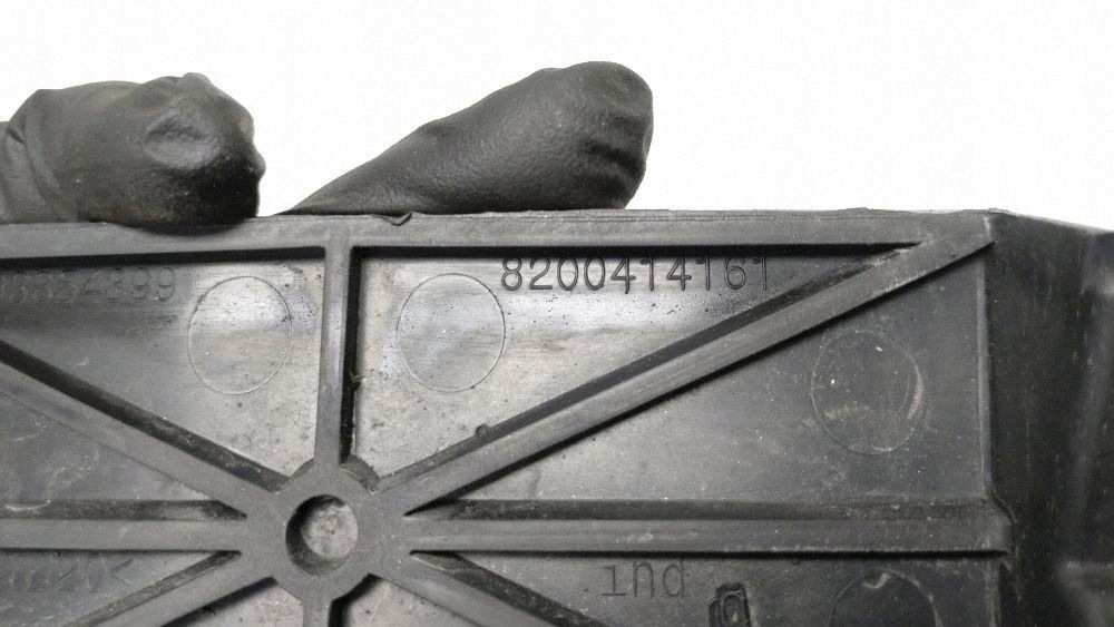 Opel Vivaro 2013 etusäleikkö 8200414161 image 5