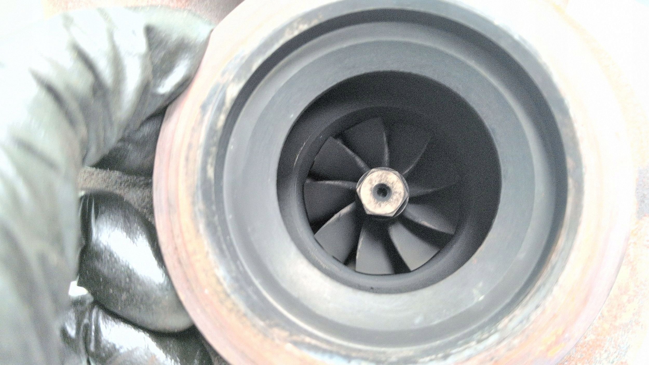 Turbo VW T5 729325 AXD 070145701K Usado image 5