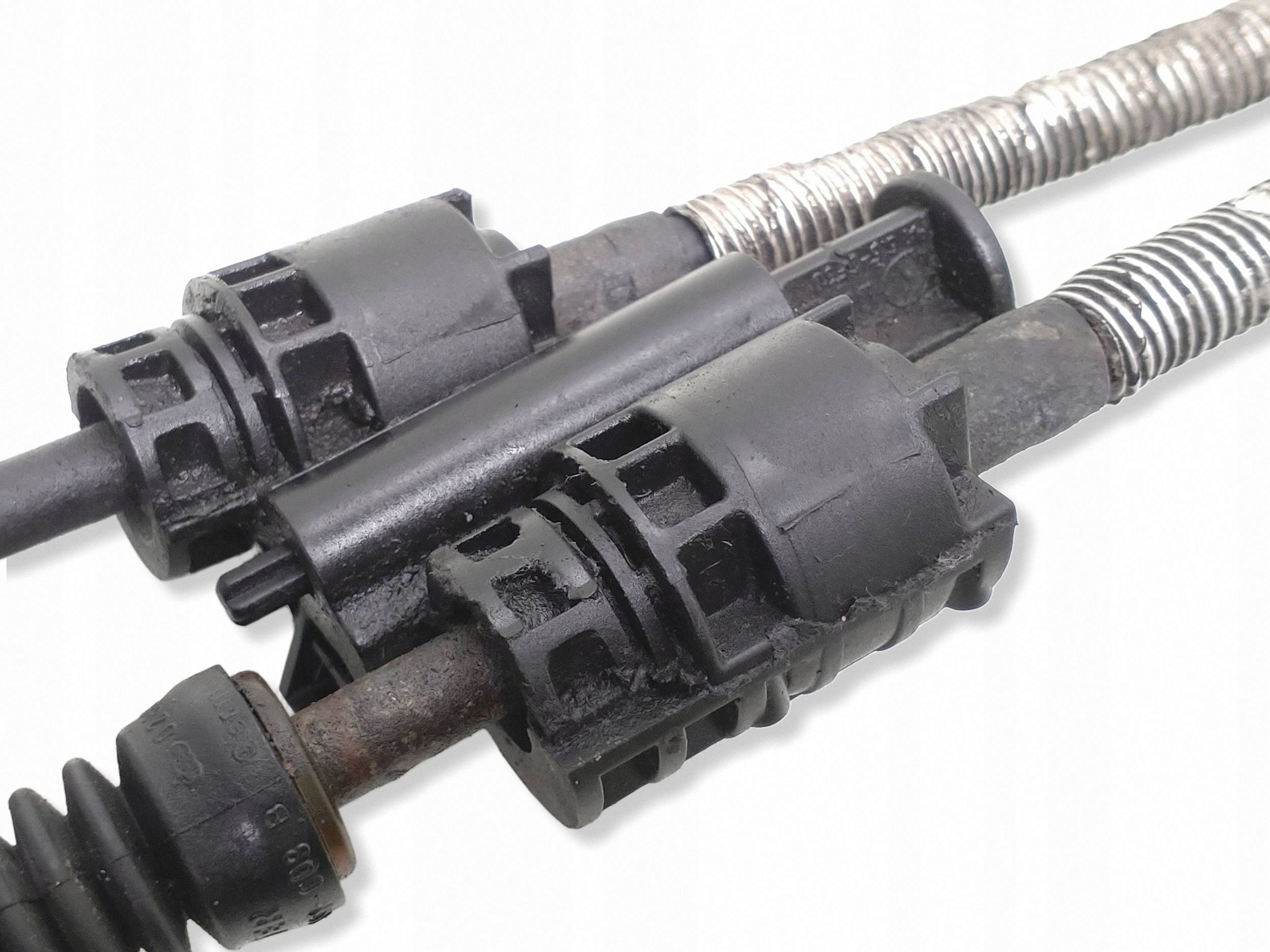 VW T5 Gear Shift Cable Used 7H1711877H image 4