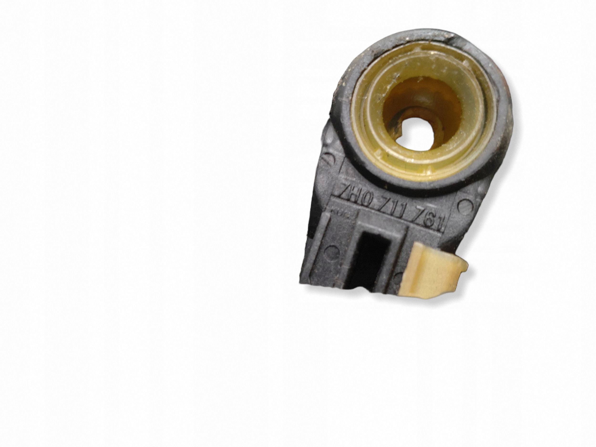 VW T5 Gear Shift Cable Used 7H1711877H image 10