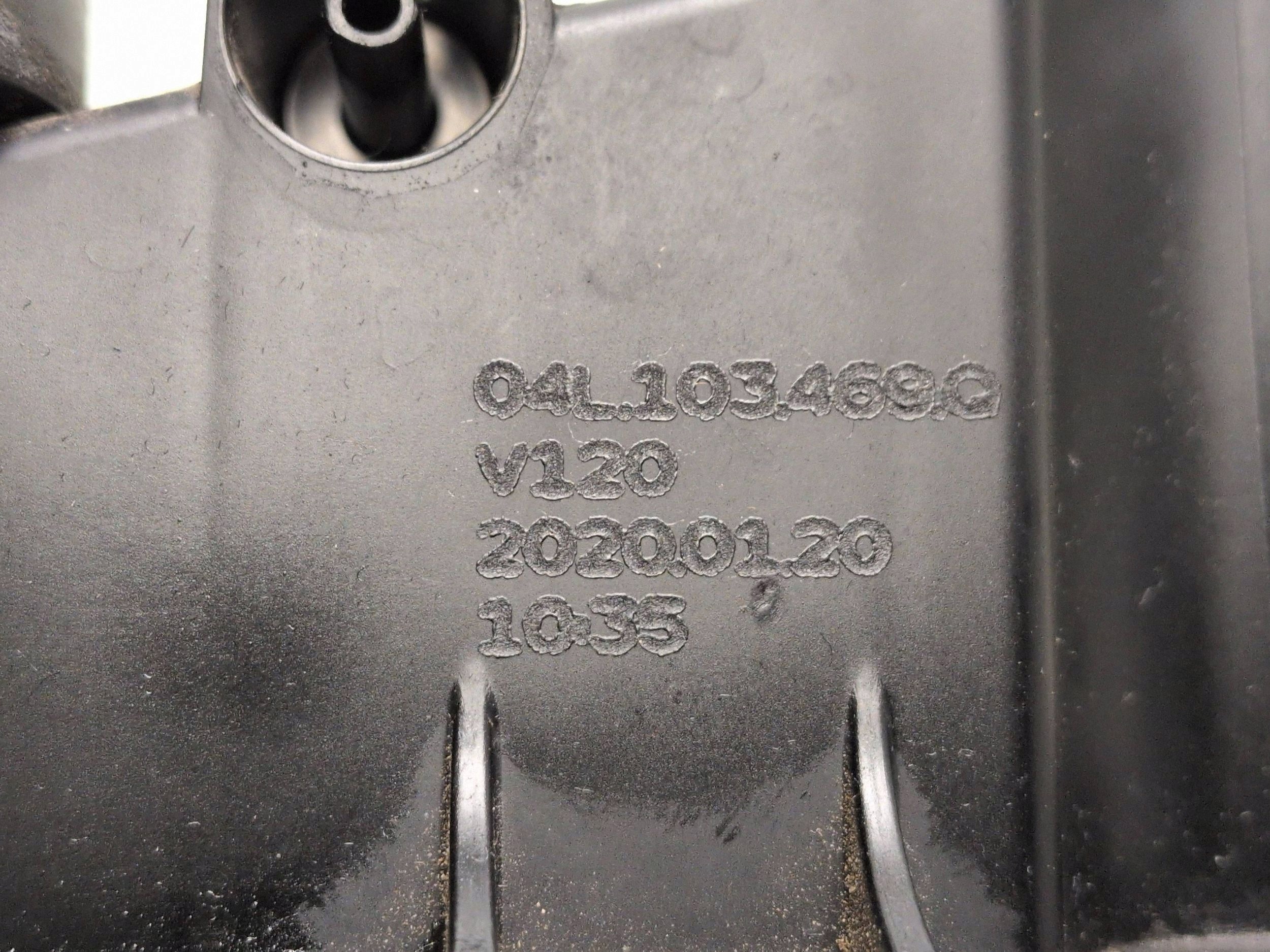 Couvre-culasse Seat Leon 5F 2020 04L103469Q image 6