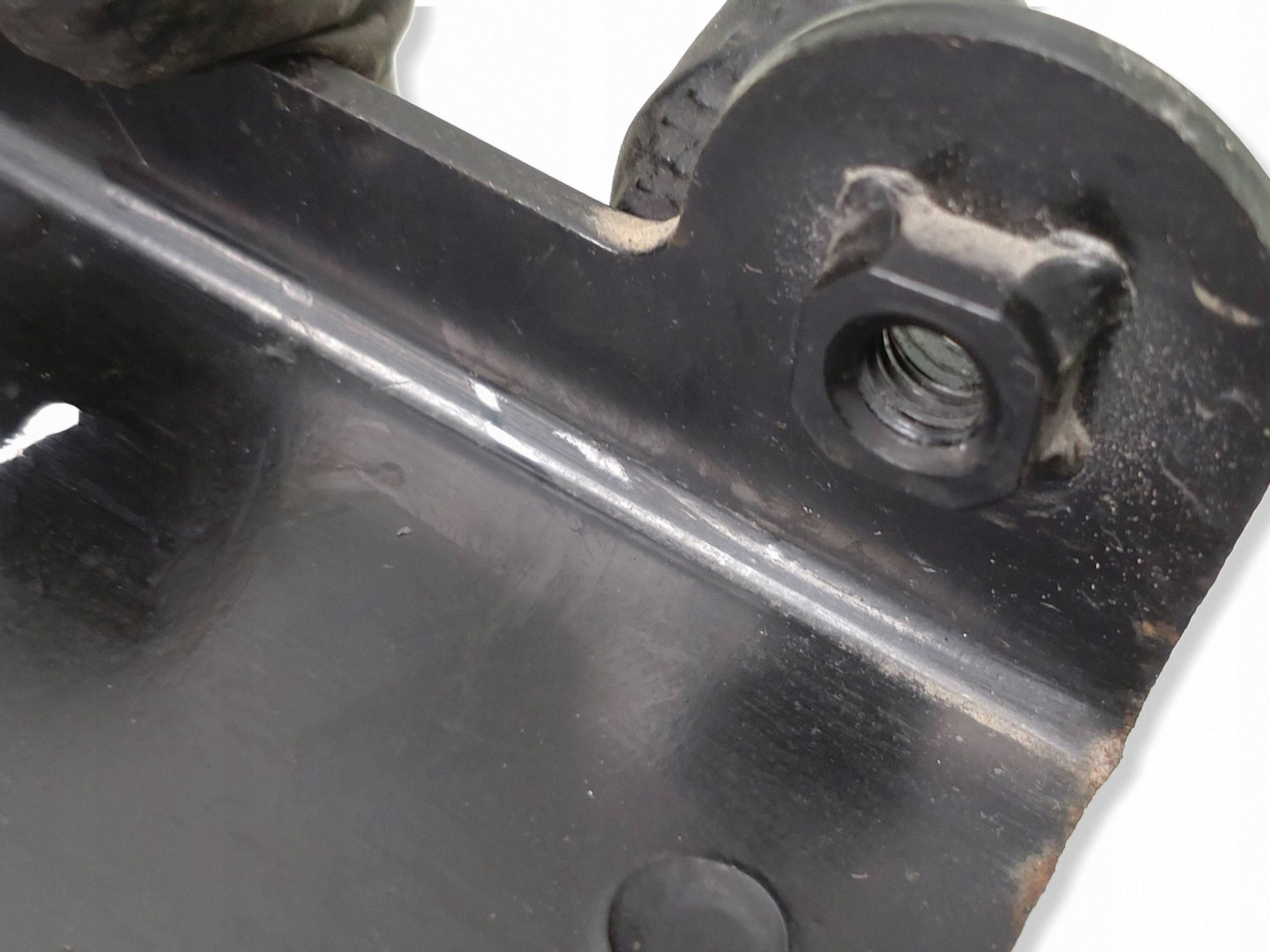 Nissan Leaf II (ZE1) Support Pompe ABS FRC153089 image 5