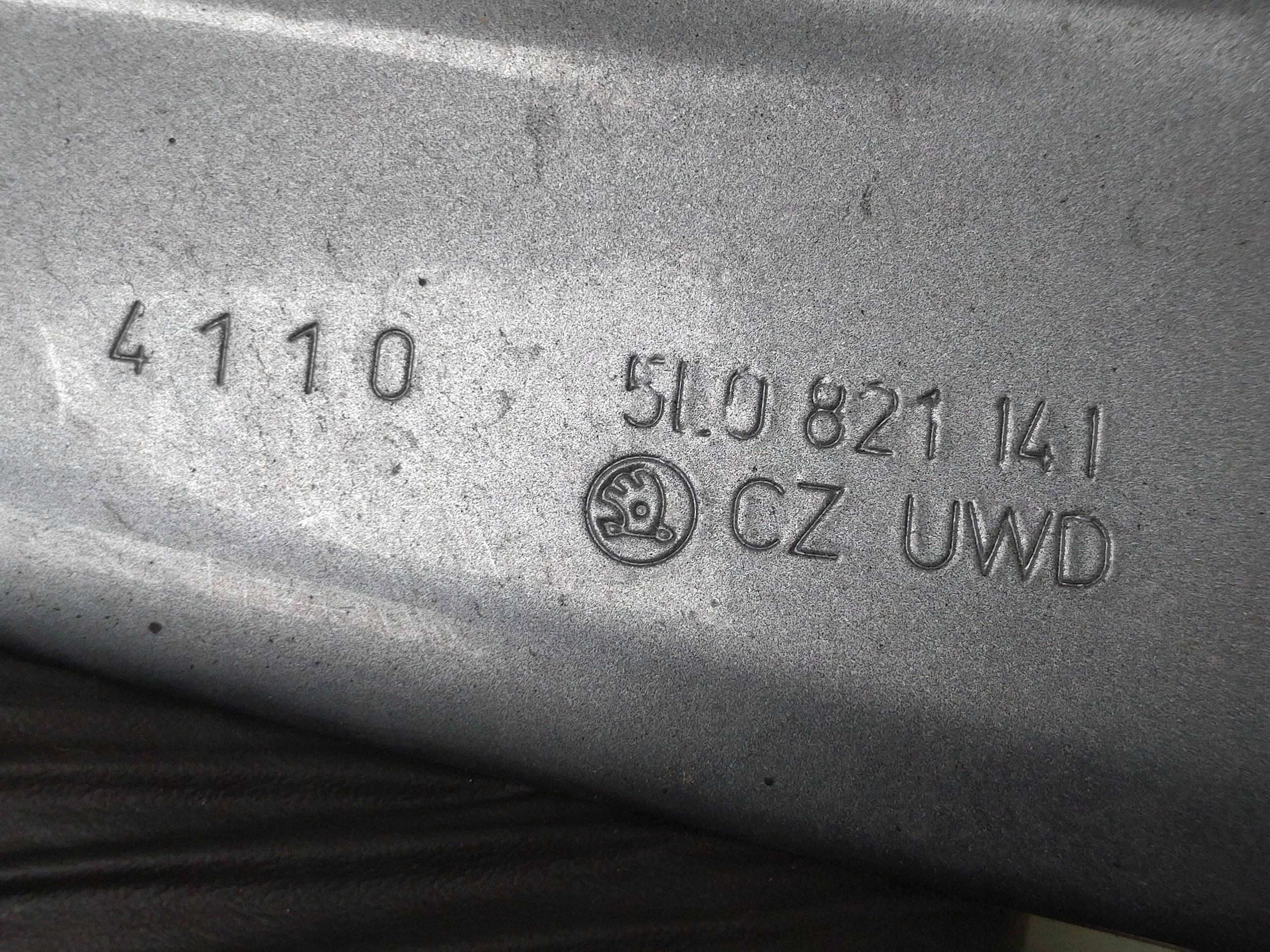 Support d'aile avant gauche Skoda Yeti 5L 5L0821141 image 7
