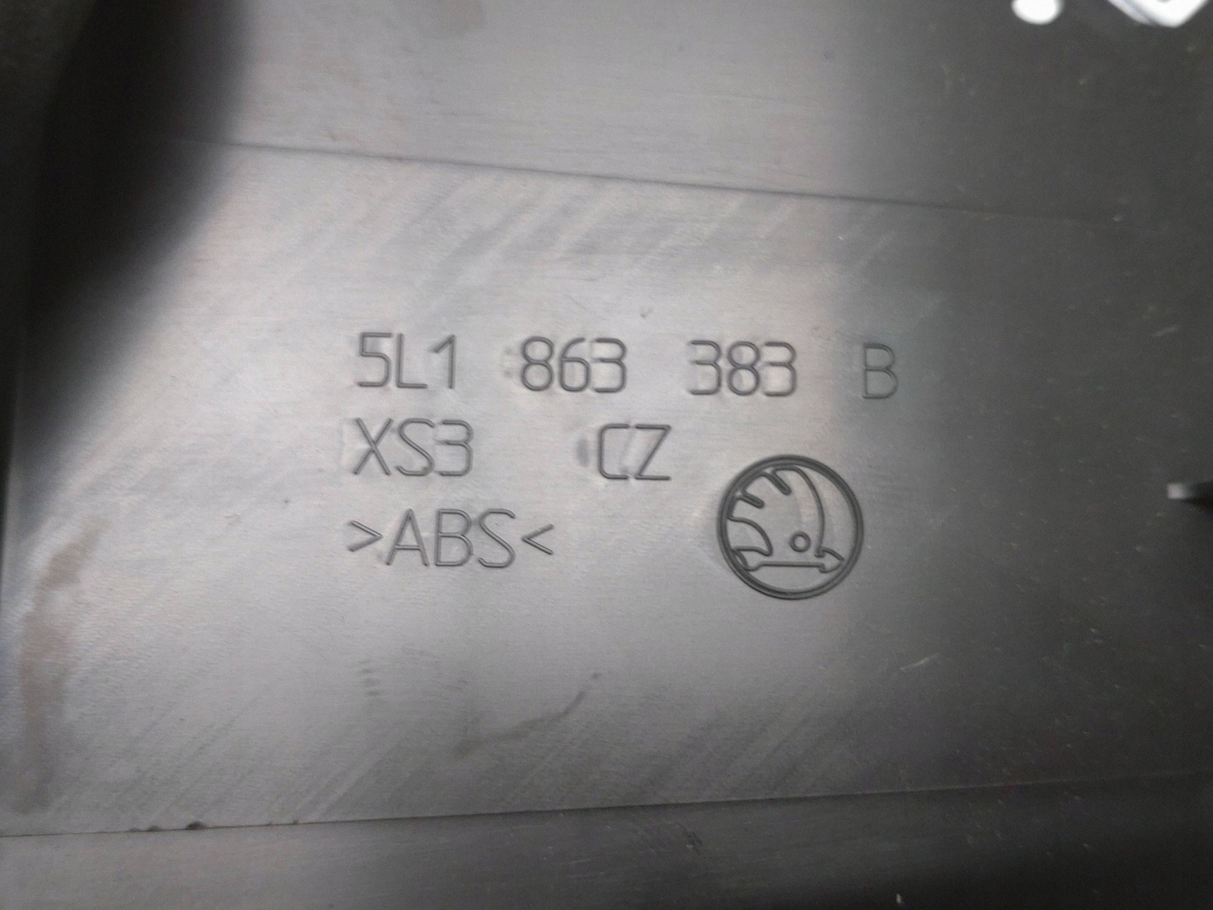 Prateleira do Console Skoda Yeti 5L1863383B image 5