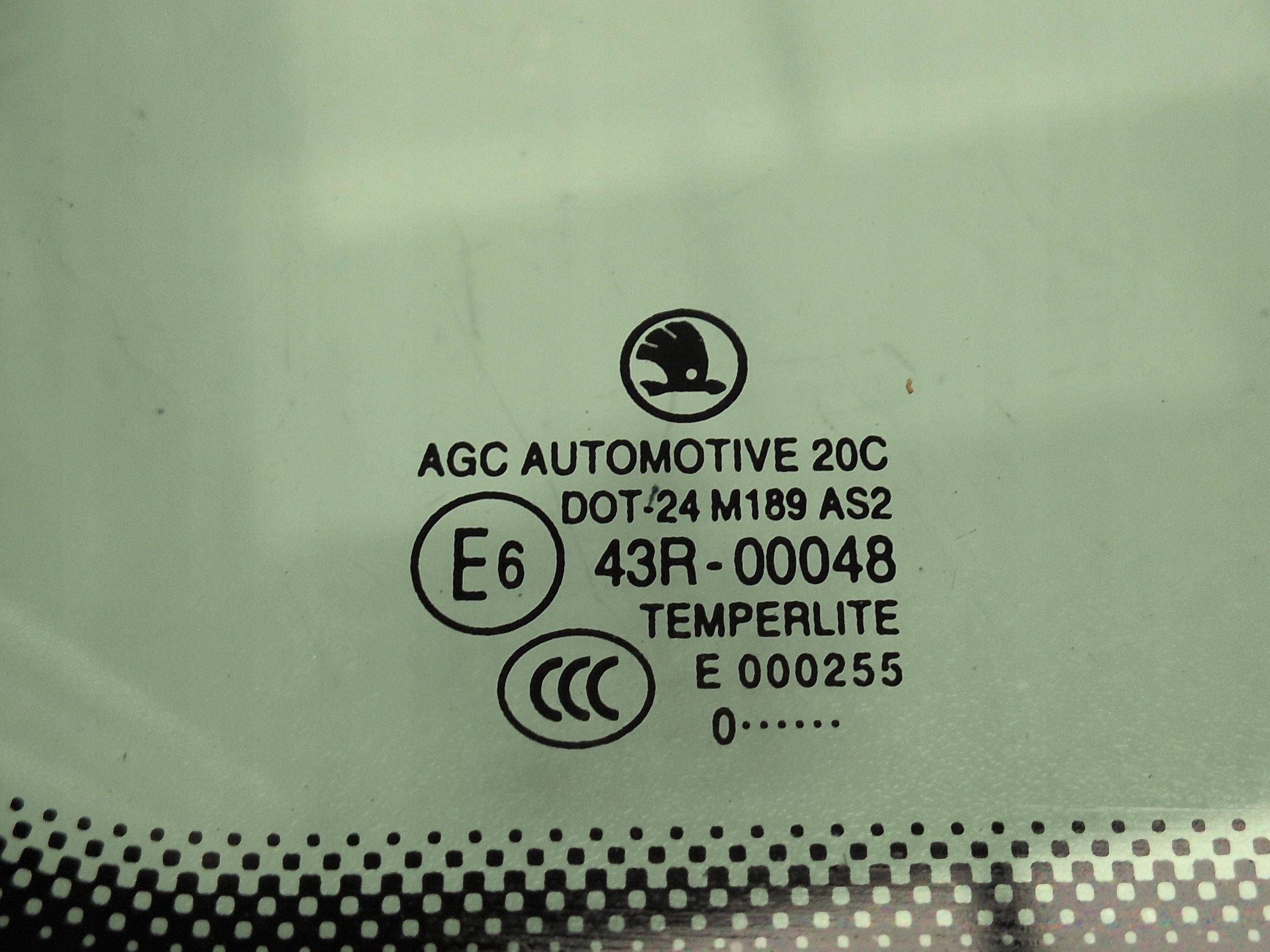 Vidro Traseiro Direito Skoda Yeti 5L 2012 5L6845298D image 4